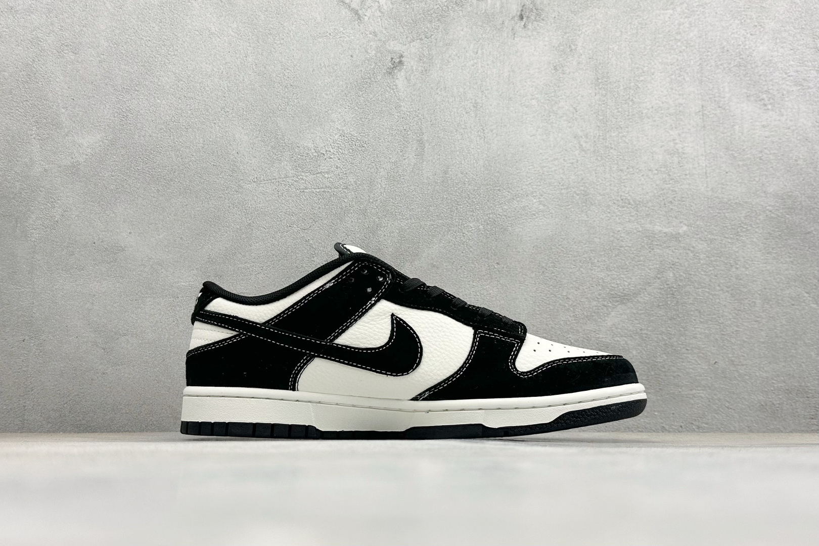Nike Dunk Low Retro 马年限定 周年高端定制 低帮休闲板鞋 X25899-115-Chinese wholesaler seller Clothes Bags handbags wholesale Shoes High Quatity wholesaler seller Cheap Sneakers from China Factory Chinese suppliers china wholesale clothing wholesaler seller Nike Dunk Low Retro 马年限定 周年高端定制 低帮休闲板鞋 X25899-115