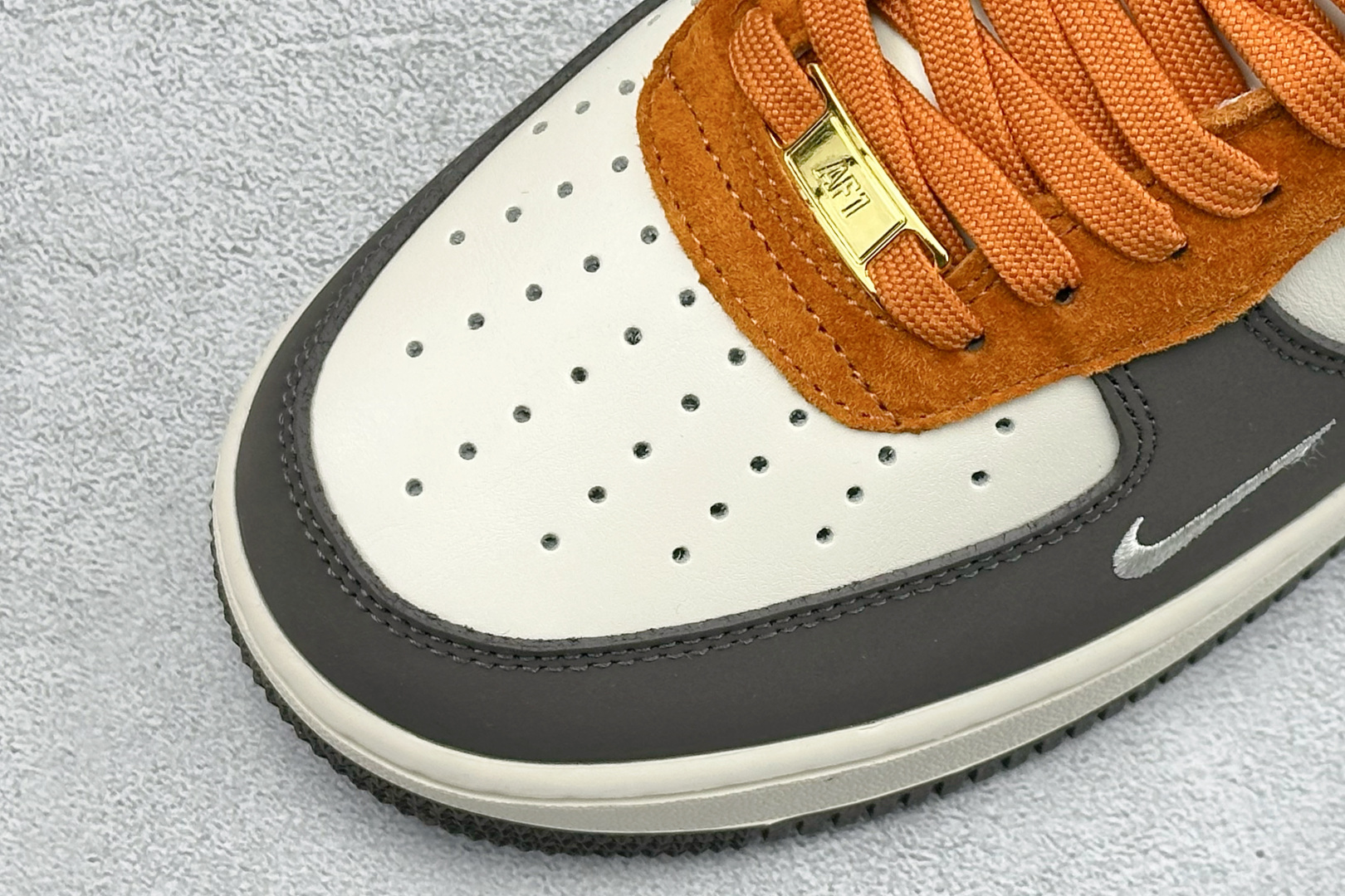 SC版Nike Air Force 1'07 Low 棕灰镭射 空军一号低帮休闲板鞋 NH0601-530-Top High Quatity Cheap Sneakers Fashion Clothing Clothes Bags handbags Shoes of all Brand wholesale With The best Quality And Beautiful Price from China Factory Chinese suppliers wholesaler seller SC版Nike Air Force 1'07 Low 棕灰镭射 空军一号低帮休闲板鞋 NH0601-530