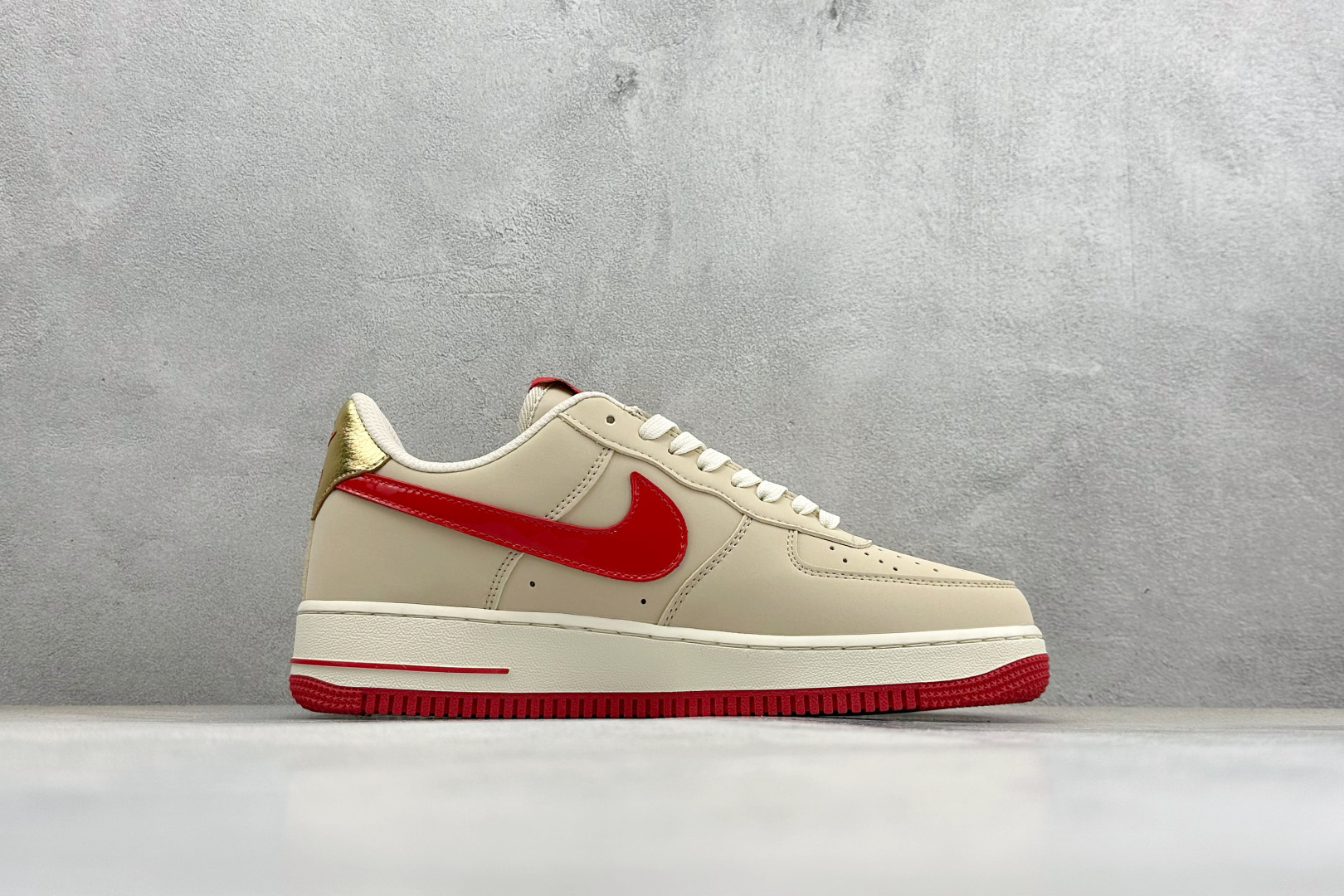 SC版Nike Air Force 1'07 Low 米棕朱砂 空军一号低帮休闲板鞋 NH0601-526-Top High Quatity Cheap Sneakers Fashion Clothing Clothes Bags handbags Shoes of all Brand wholesale With The best Quality And Beautiful Price from China Factory Chinese suppliers wholesaler seller SC版Nike Air Force 1'07 Low 米棕朱砂 空军一号低帮休闲板鞋 NH0601-526