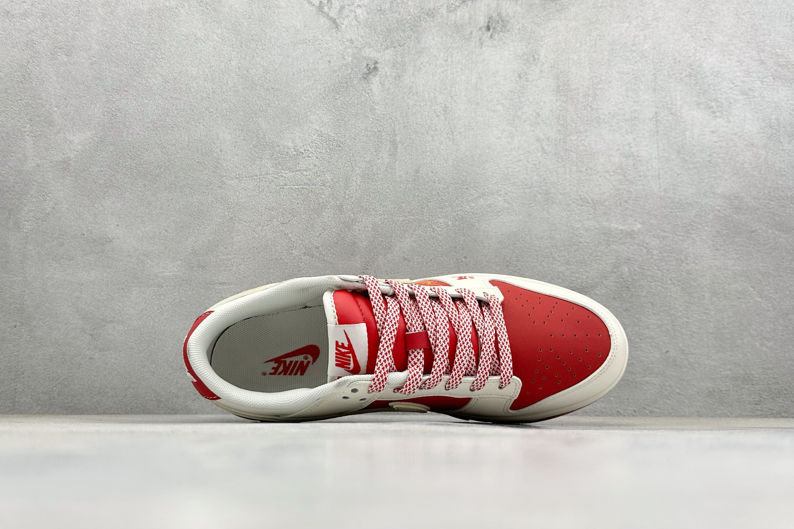 260 Nike Dunk Low Retro 马年限定 周年高端定制 低帮休闲板鞋 FF9989-022-Chinese UA Cheap High Quatity Brand Clothes Bags handbags Sneakers wholesale wholesaler seller from China Factory suppliers Fashion Clothing Shoes best Quality Beautiful Price 260 Nike Dunk Low Retro 马年限定 周年高端定制 低帮休闲板鞋 FF9989-022