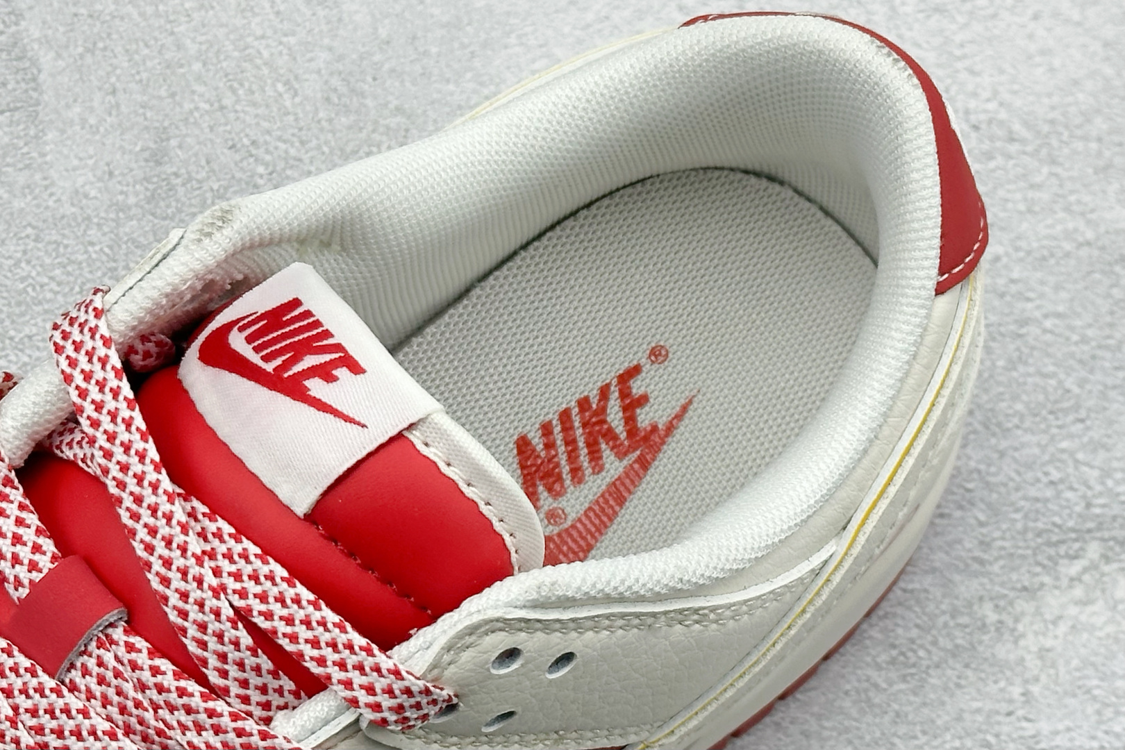 260 Nike Dunk Low Retro 马年限定 周年高端定制 低帮休闲板鞋 FF9989-022-Chinese UA Cheap High Quatity Brand Clothes Bags handbags Sneakers wholesale wholesaler seller from China Factory suppliers Fashion Clothing Shoes best Quality Beautiful Price 260 Nike Dunk Low Retro 马年限定 周年高端定制 低帮休闲板鞋 FF9989-022