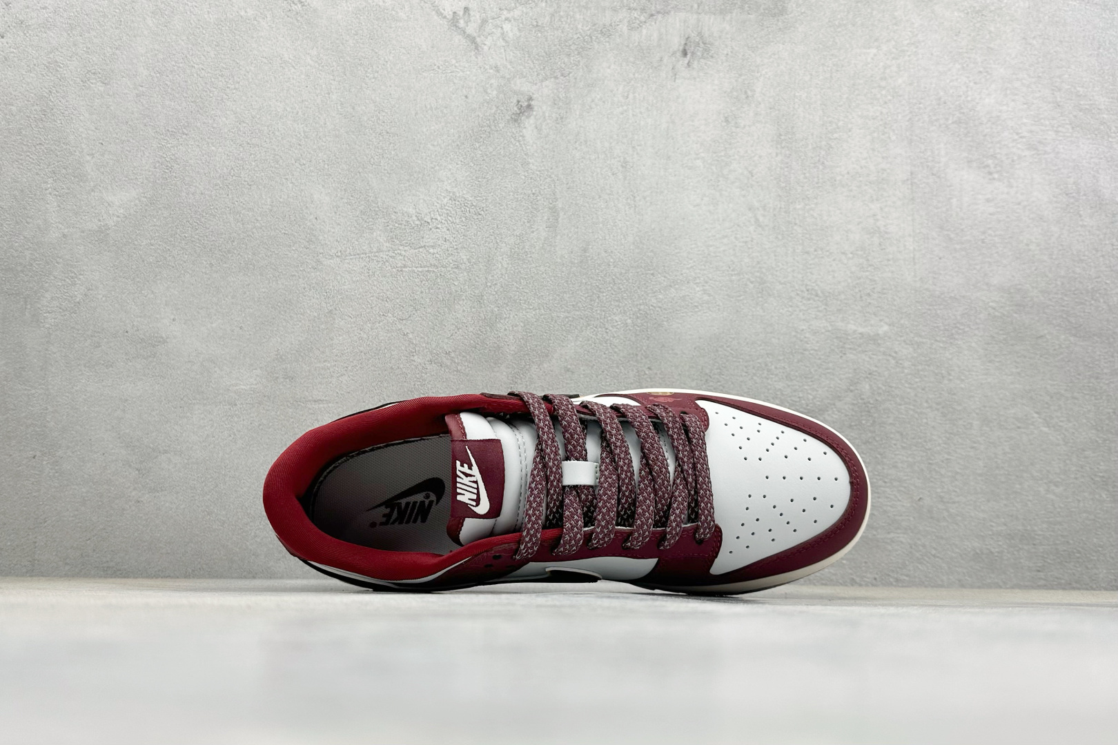 Nike Dunk Low Retro 马年限定 周年高端定制 低帮休闲板鞋 QW5288-108-Top High Quatity Cheap Sneakers Fashion Clothing Clothes Bags handbags Shoes of all Brand wholesale With The best Quality And Beautiful Price from China Factory Chinese suppliers wholesaler seller Nike Dunk Low Retro 马年限定 周年高端定制 低帮休闲板鞋 QW5288-108