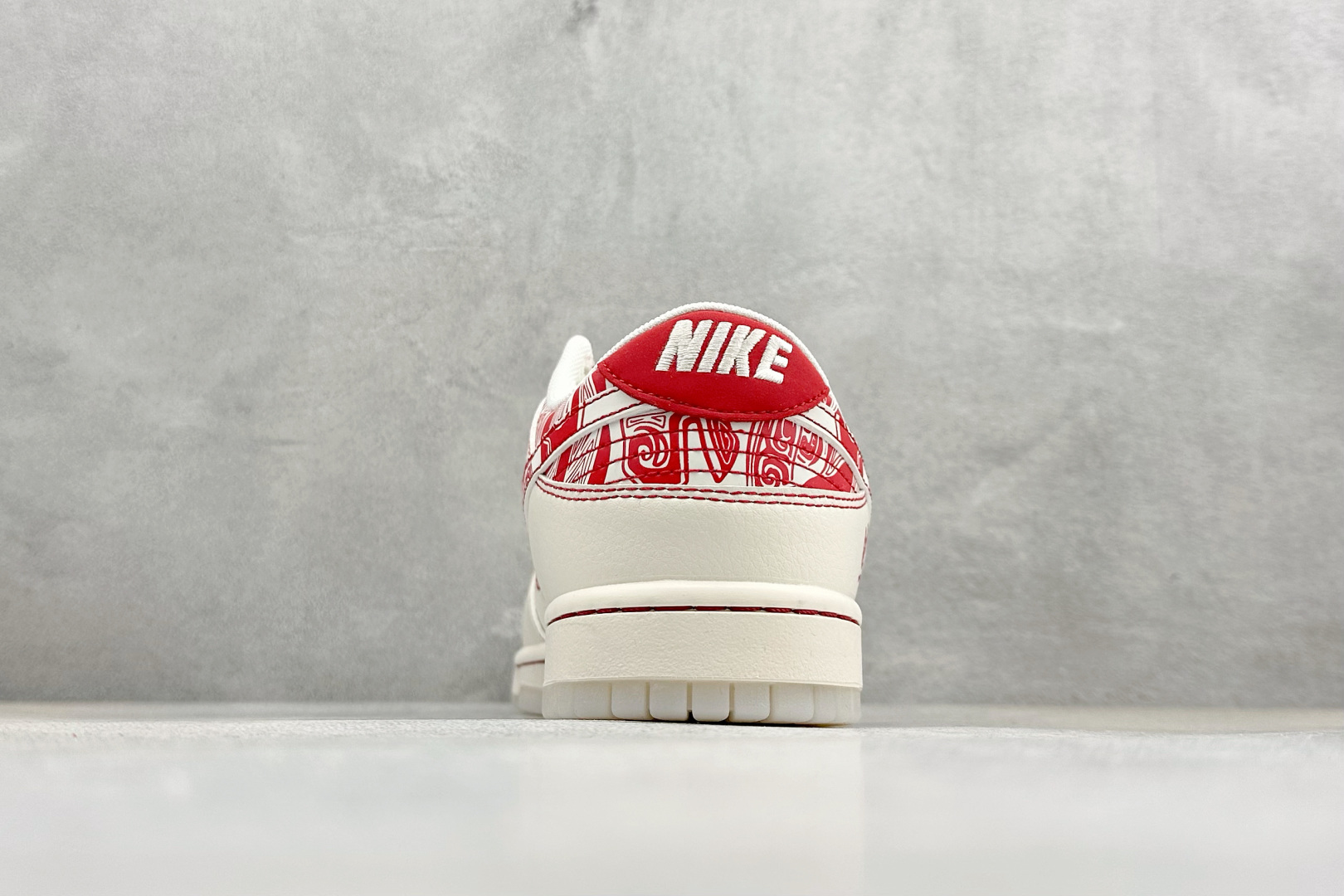 Nike Dunk Low Retro 马年限定 周年高端定制 低帮休闲板鞋 JY6988-133-Top High Quatity Cheap Sneakers Fashion Clothing Clothes Bags handbags Shoes of all Brand wholesale With The best Quality And Beautiful Price from China Factory Chinese suppliers wholesaler seller Nike Dunk Low Retro 马年限定 周年高端定制 低帮休闲板鞋 JY6988-133