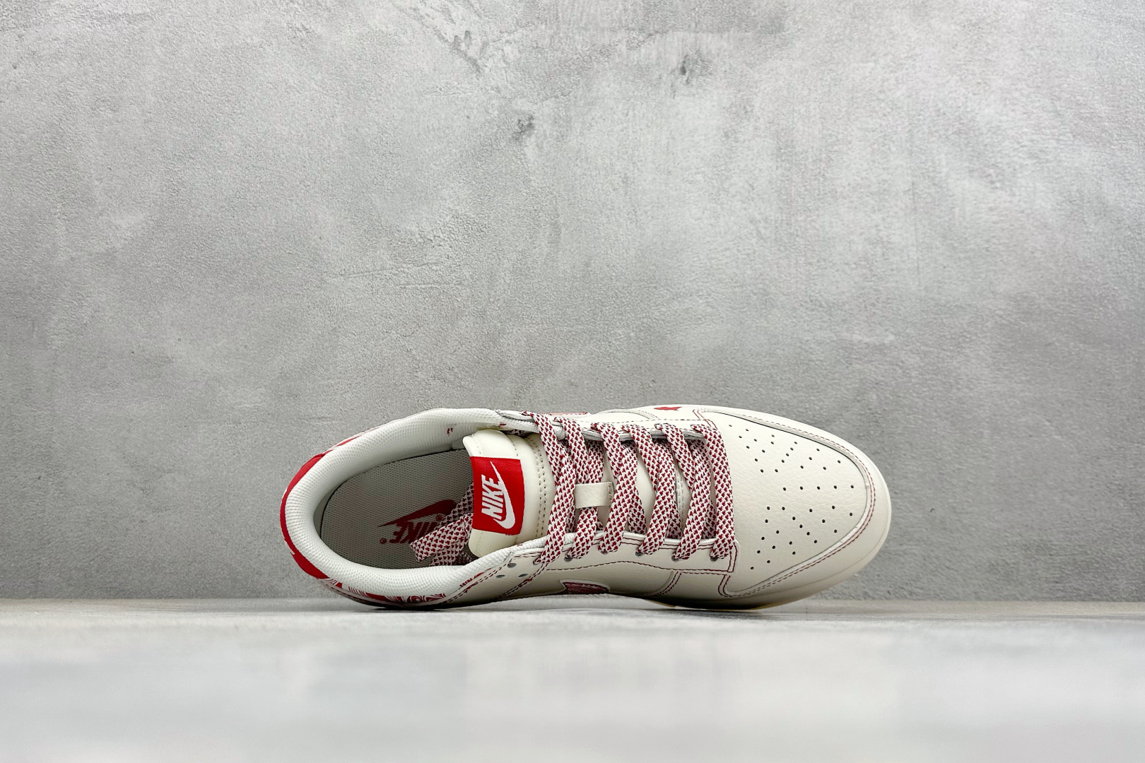 Nike Dunk Low Retro 马年限定 周年高端定制 低帮休闲板鞋 JY6988-133-Top High Quatity Cheap Sneakers Fashion Clothing Clothes Bags handbags Shoes of all Brand wholesale With The best Quality And Beautiful Price from China Factory Chinese suppliers wholesaler seller Nike Dunk Low Retro 马年限定 周年高端定制 低帮休闲板鞋 JY6988-133