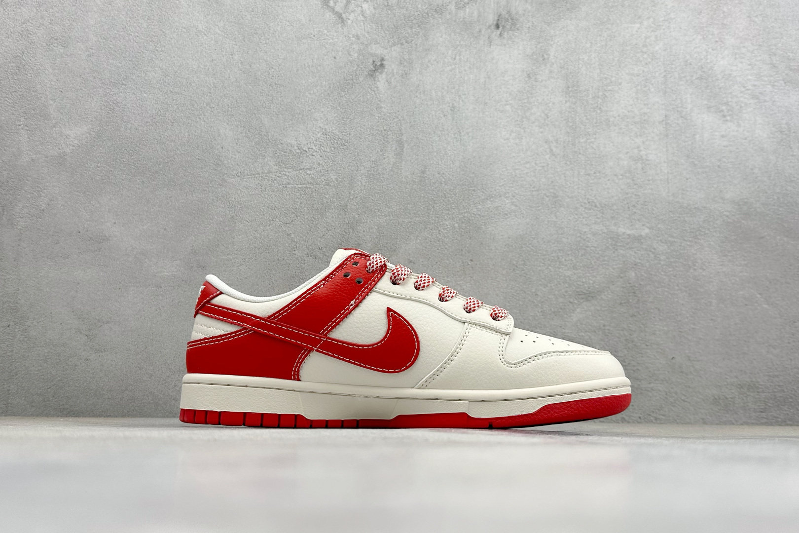 270 Nike Dunk Low Retro 马年限定 周年高端定制 低帮休闲板鞋 MZ9588-852-Chinese UA Cheap High Quatity Brand Clothes Bags handbags Sneakers wholesale wholesaler seller from China Factory suppliers Fashion Clothing Shoes best Quality Beautiful Price 270 Nike Dunk Low Retro 马年限定 周年高端定制 低帮休闲板鞋 MZ9588-852