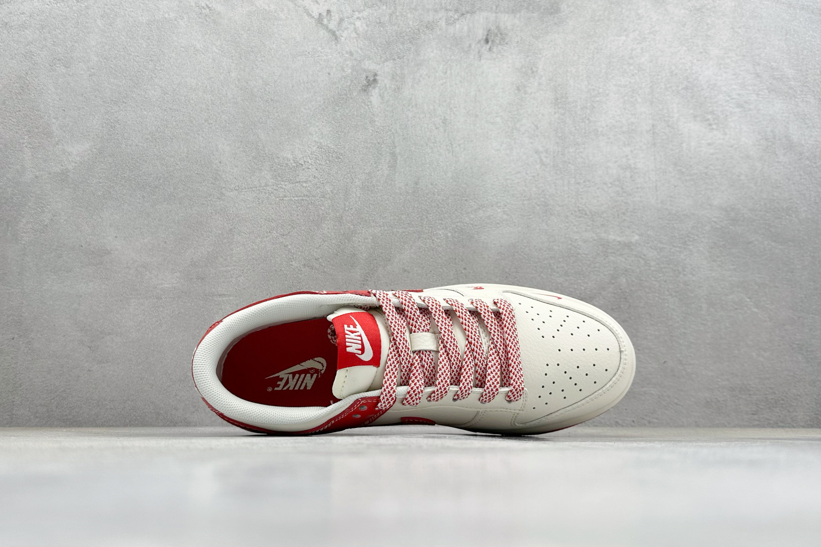 270 Nike Dunk Low Retro 马年限定 周年高端定制 低帮休闲板鞋 MZ9588-852-Chinese UA Cheap High Quatity Brand Clothes Bags handbags Sneakers wholesale wholesaler seller from China Factory suppliers Fashion Clothing Shoes best Quality Beautiful Price 270 Nike Dunk Low Retro 马年限定 周年高端定制 低帮休闲板鞋 MZ9588-852