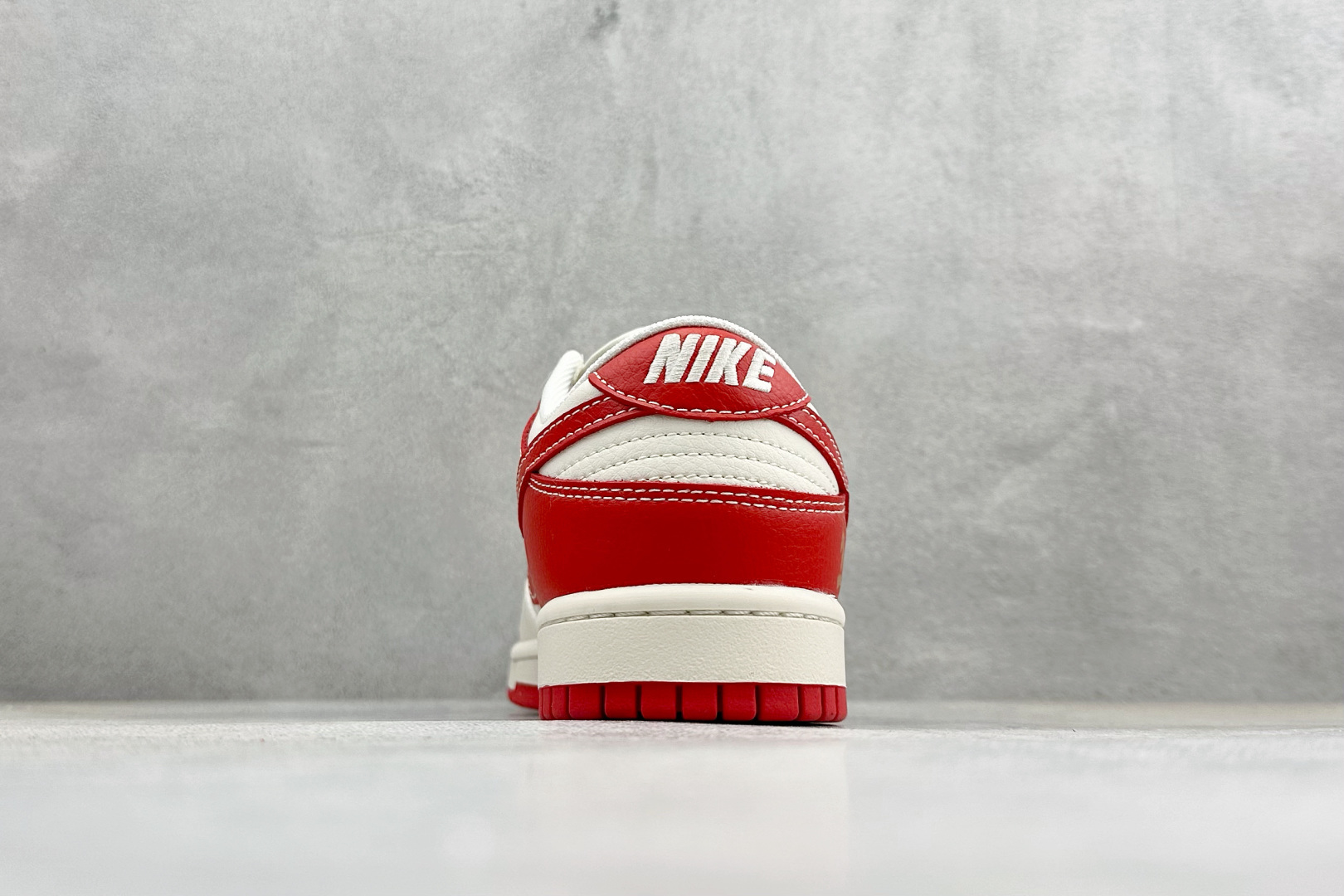 270 Nike Dunk Low Retro 马年限定 周年高端定制 低帮休闲板鞋 MZ9588-852-Chinese UA Cheap High Quatity Brand Clothes Bags handbags Sneakers wholesale wholesaler seller from China Factory suppliers Fashion Clothing Shoes best Quality Beautiful Price 270 Nike Dunk Low Retro 马年限定 周年高端定制 低帮休闲板鞋 MZ9588-852