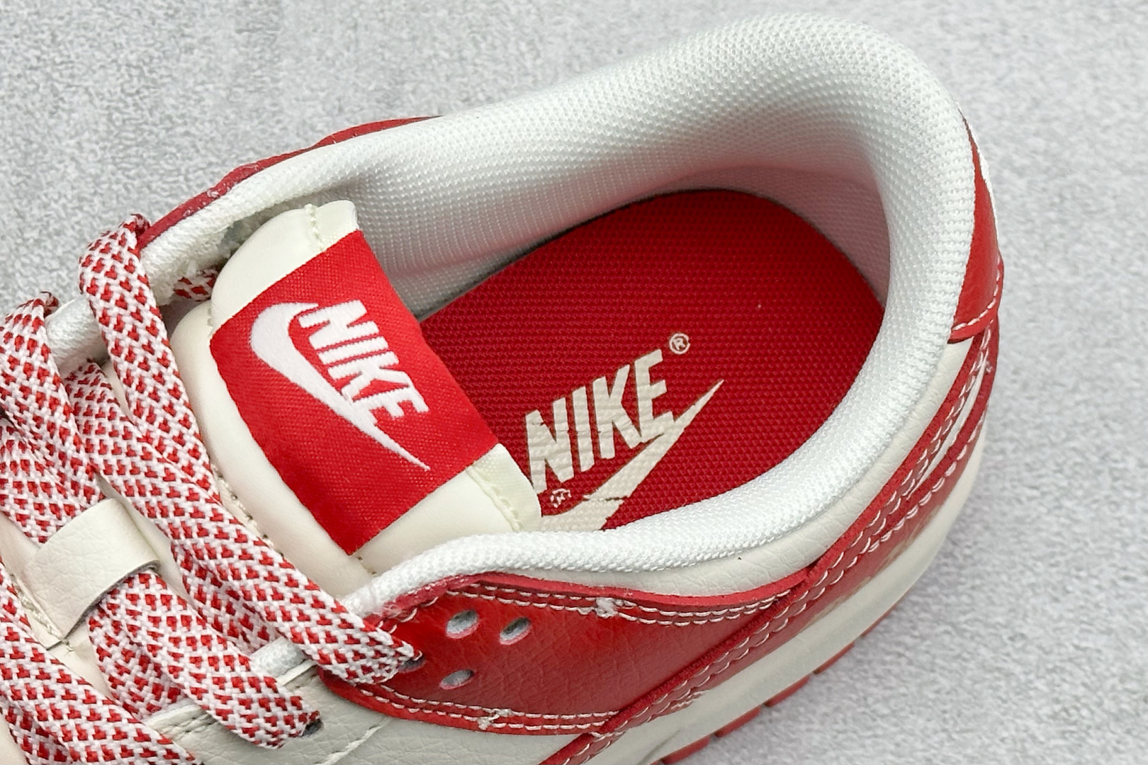 270 Nike Dunk Low Retro 马年限定 周年高端定制 低帮休闲板鞋 MZ9588-852-Chinese UA Cheap High Quatity Brand Clothes Bags handbags Sneakers wholesale wholesaler seller from China Factory suppliers Fashion Clothing Shoes best Quality Beautiful Price 270 Nike Dunk Low Retro 马年限定 周年高端定制 低帮休闲板鞋 MZ9588-852