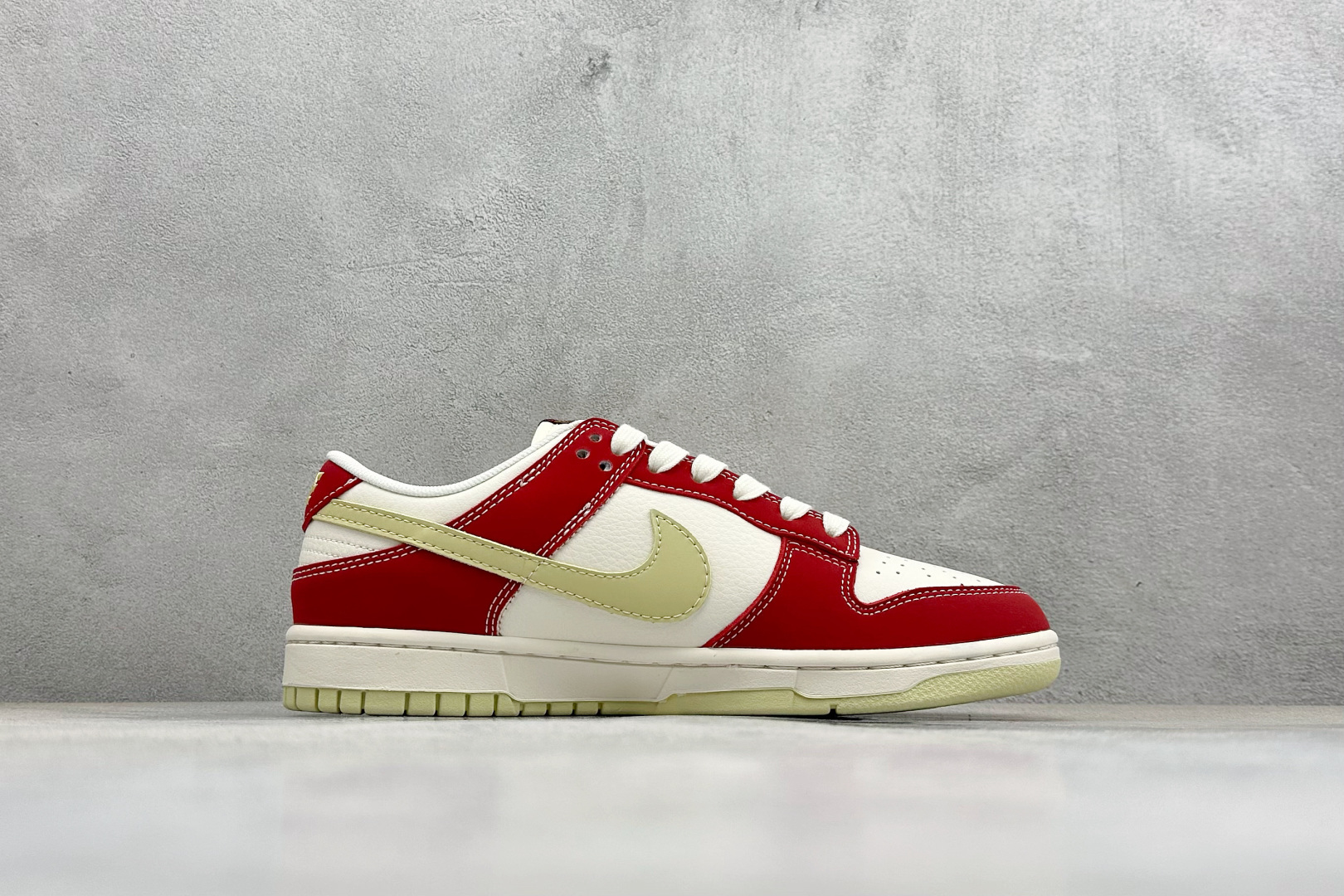 Nike Dunk Low Retro 马年限定 周年高端定制 低帮休闲板鞋 MZ9588-851-Top High Quatity Cheap Sneakers Fashion Clothing Clothes Bags handbags Shoes of all Brand wholesale With The best Quality And Beautiful Price from China Factory Chinese suppliers wholesaler seller Nike Dunk Low Retro 马年限定 周年高端定制 低帮休闲板鞋 MZ9588-851
