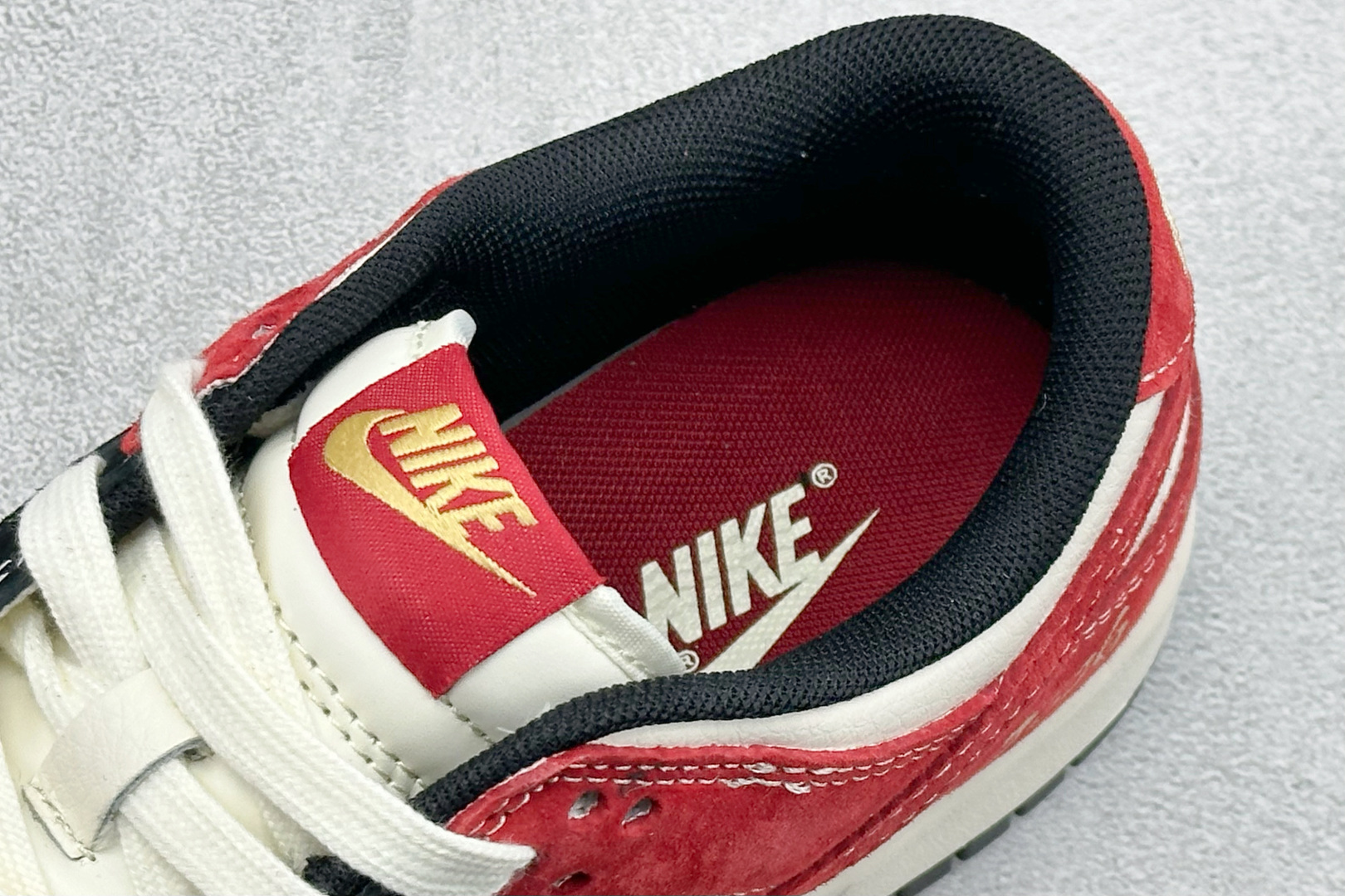Nike Dunk Low Retro 马年限定 周年高端定制 低帮休闲板鞋 MZ9588-859-Top High Quatity Cheap Sneakers Fashion Clothing Clothes Bags handbags Shoes of all Brand wholesale With The best Quality And Beautiful Price from China Factory Chinese suppliers wholesaler seller Nike Dunk Low Retro 马年限定 周年高端定制 低帮休闲板鞋 MZ9588-859