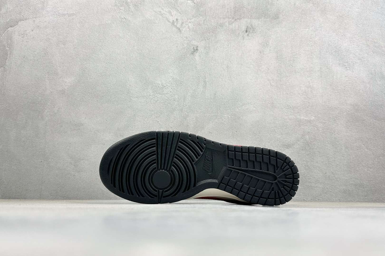 Nike Dunk Low Retro 马年限定 周年高端定制 低帮休闲板鞋 MZ9588-859-Top High Quatity Cheap Sneakers Fashion Clothing Clothes Bags handbags Shoes of all Brand wholesale With The best Quality And Beautiful Price from China Factory Chinese suppliers wholesaler seller Nike Dunk Low Retro 马年限定 周年高端定制 低帮休闲板鞋 MZ9588-859