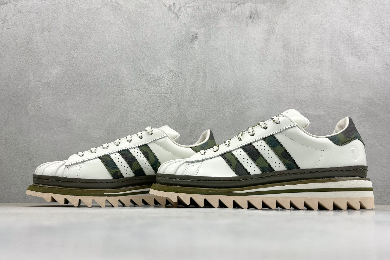 380 PK版Adidas CLX BAPE SUPERBY E 陈冠希联名 锯齿休闲板鞋 KJ1473