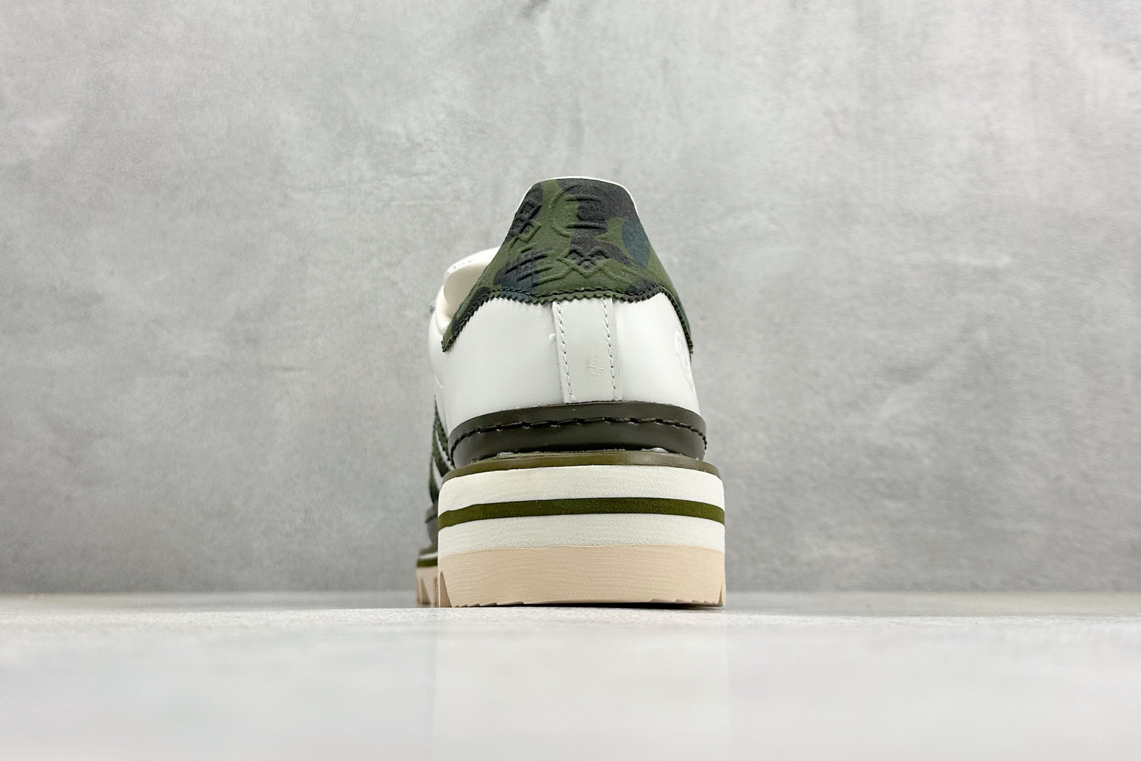 380 PK版Adidas CLX BAPE SUPERBY E 陈冠希联名 锯齿休闲板鞋 KJ1473