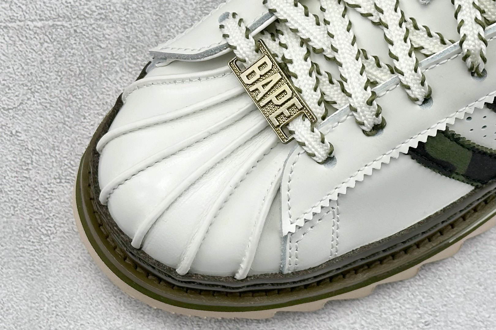 380 PK版Adidas CLX BAPE SUPERBY E 陈冠希联名 锯齿休闲板鞋 KJ1473