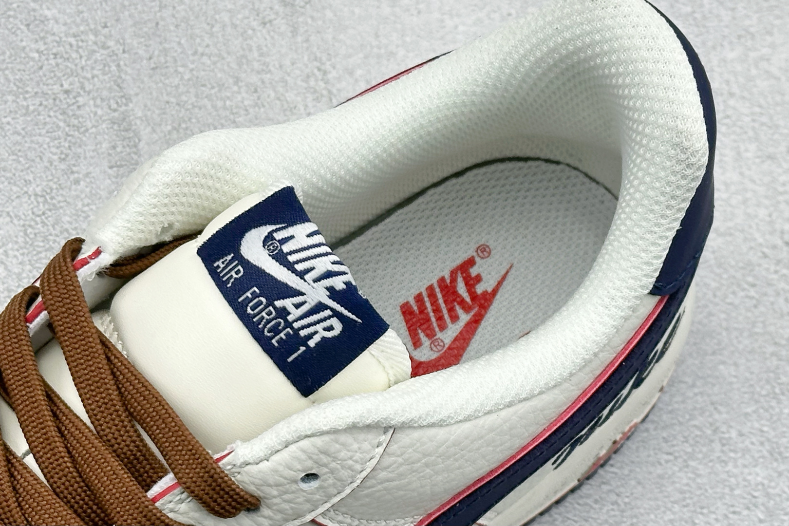 SC版Nike Air Force 1'07 Low 奶白蓝红斑点 空军一号低帮休闲板鞋 NH0601-545-Top High Quatity Cheap Sneakers Fashion Clothing Clothes Bags handbags Shoes of all Brand wholesale With The best Quality And Beautiful Price from China Factory Chinese suppliers wholesaler seller SC版Nike Air Force 1'07 Low 奶白蓝红斑点 空军一号低帮休闲板鞋 NH0601-545