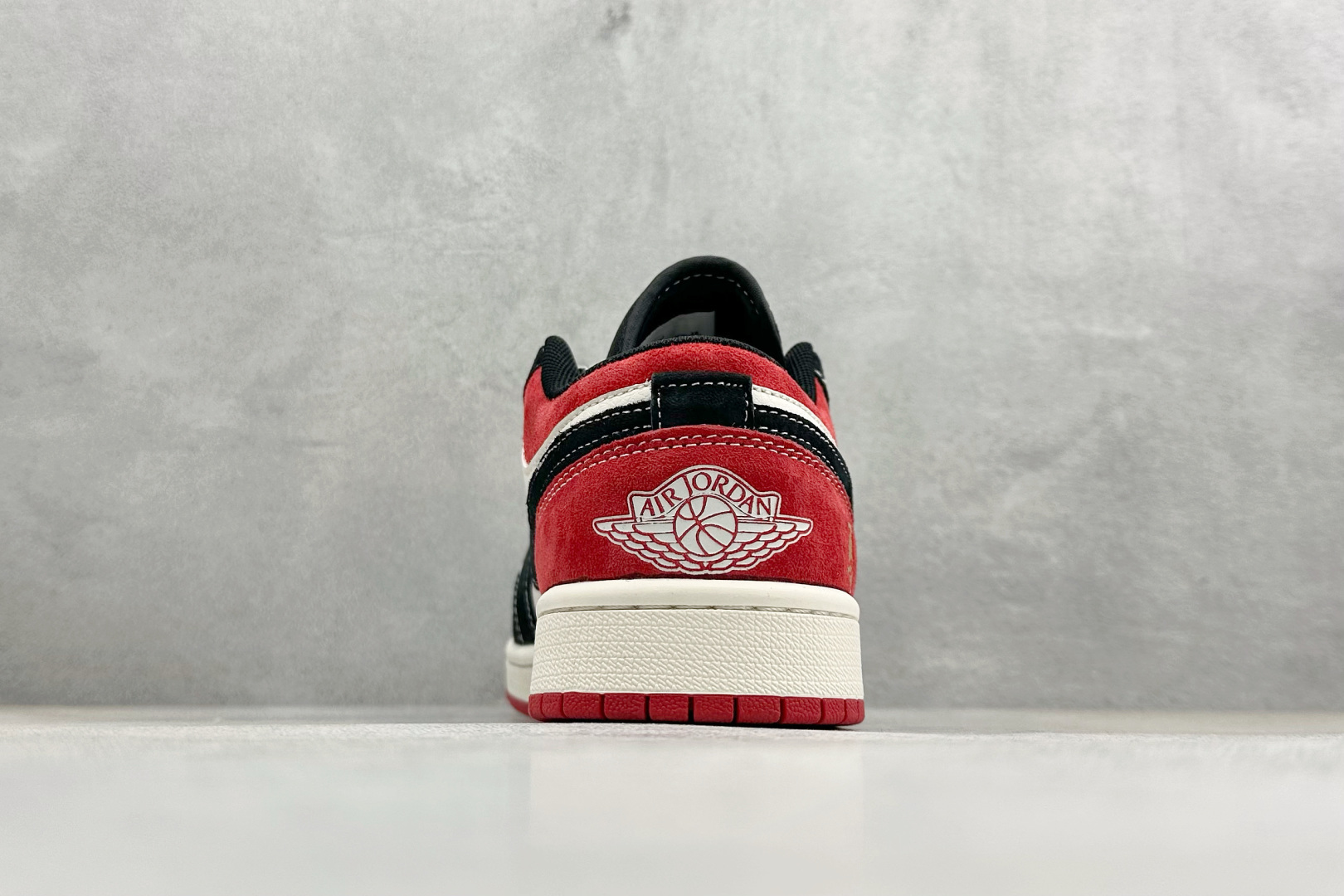 Air Jordan 1 Low AJ1 乔1 马年限定 高端定制 低帮复古篮球鞋 HT5088-646-Top High Quatity Cheap Sneakers Fashion Clothing Clothes Bags handbags Shoes of all Brand wholesale With The best Quality And Beautiful Price from China Factory Chinese suppliers wholesaler seller Air Jordan 1 Low AJ1 乔1 马年限定 高端定制 低帮复古篮球鞋 HT5088-646