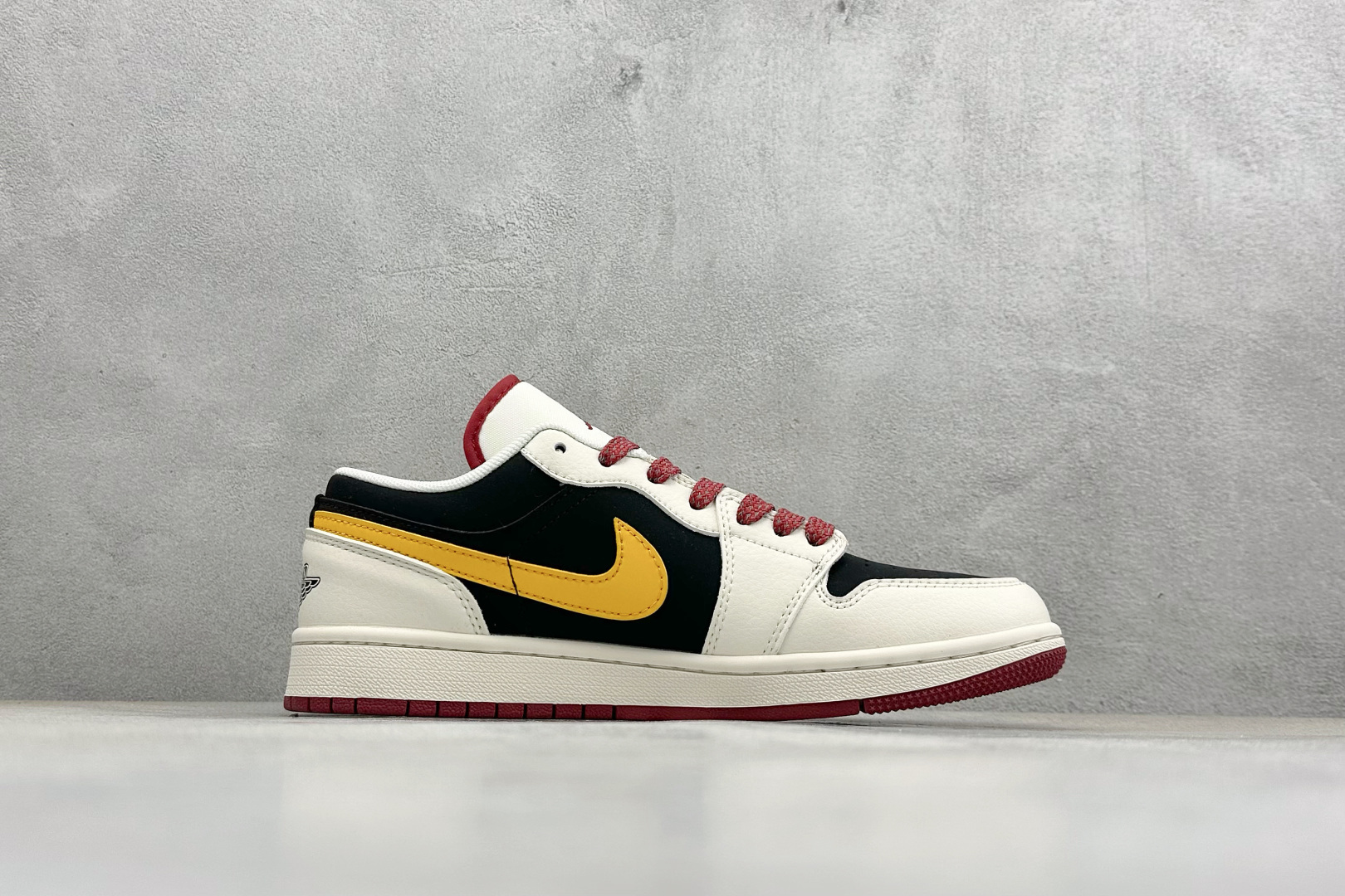 Air Jordan 1 Low AJ1 乔1 马年限定 高端定制 低帮复古篮球鞋 JP2016-163-Top High Quatity Cheap Sneakers Fashion Clothing Clothes Bags handbags Shoes of all Brand wholesale With The best Quality And Beautiful Price from China Factory Chinese suppliers wholesaler seller Air Jordan 1 Low AJ1 乔1 马年限定 高端定制 低帮复古篮球鞋 JP2016-163