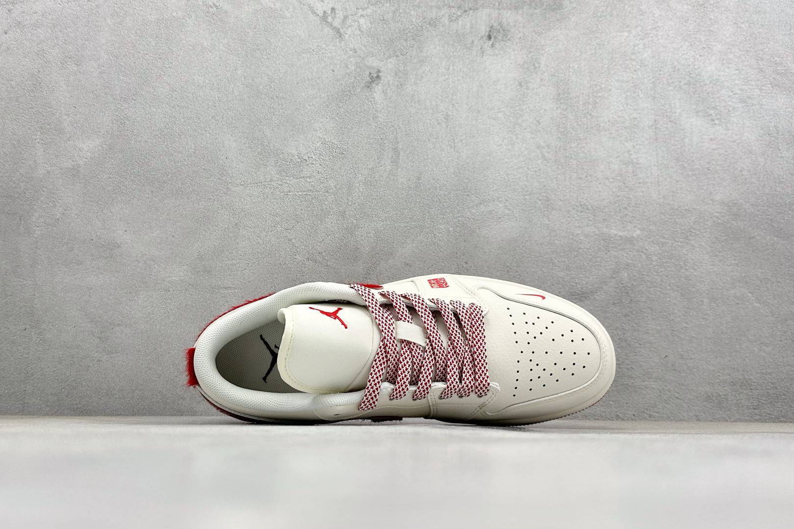 Air Jordan 1 Low AJ1 乔1 马年限定 高端定制 低帮复古篮球鞋 MZ9588-845-Top High Quatity Cheap Sneakers Fashion Clothing Clothes Bags handbags Shoes of all Brand wholesale With The best Quality And Beautiful Price from China Factory Chinese suppliers wholesaler seller Air Jordan 1 Low AJ1 乔1 马年限定 高端定制 低帮复古篮球鞋 MZ9588-845