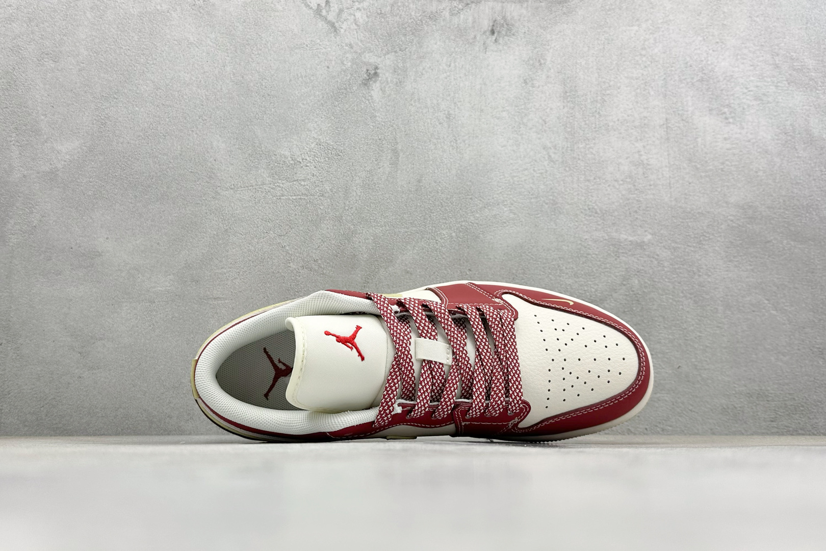 Air Jordan 1 Low AJ1 乔1 马年限定 高端定制 低帮复古篮球鞋 MZ9588-849-Top High Quatity Cheap Sneakers Fashion Clothing Clothes Bags handbags Shoes of all Brand wholesale With The best Quality And Beautiful Price from China Factory Chinese suppliers wholesaler seller Air Jordan 1 Low AJ1 乔1 马年限定 高端定制 低帮复古篮球鞋 MZ9588-849