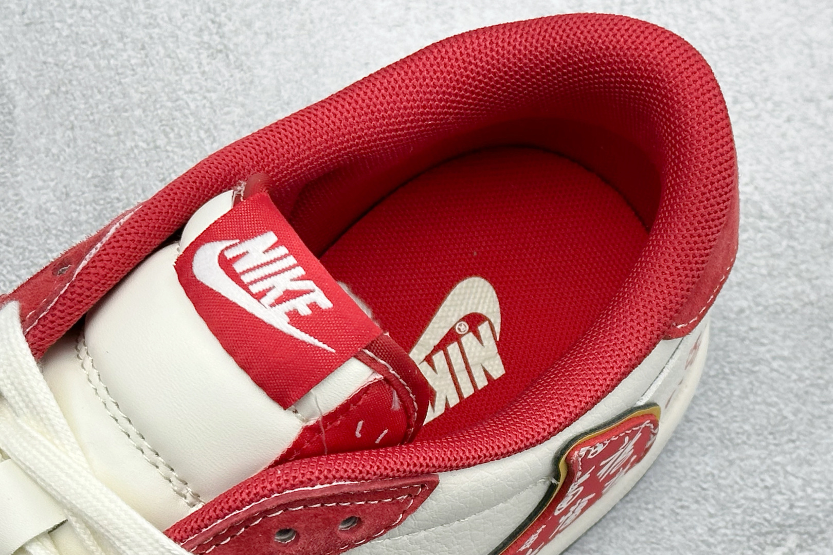Air Jordan 1 Low AJ1 乔1 马年限定 高端定制 低帮倒钩复古篮球鞋 HG2026-025-Top High Quatity Cheap Sneakers Fashion Clothing Clothes Bags handbags Shoes of all Brand wholesale With The best Quality And Beautiful Price from China Factory Chinese suppliers wholesaler seller Air Jordan 1 Low AJ1 乔1 马年限定 高端定制 低帮倒钩复古篮球鞋 HG2026-025