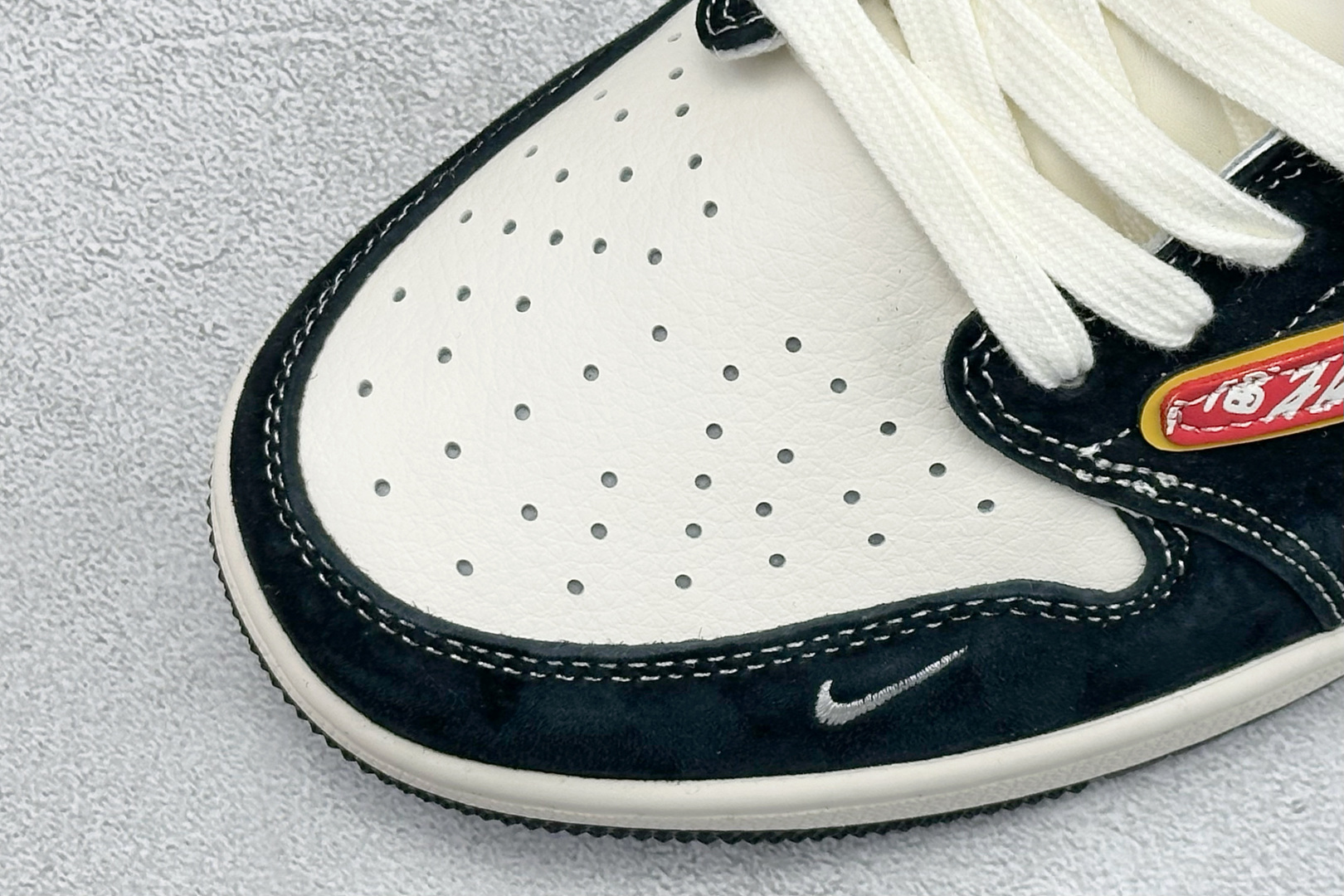 Air Jordan 1 Low AJ1 乔1 马年限定 高端定制 低帮倒钩复古篮球鞋 HG2026-025-Top High Quatity Cheap Sneakers Fashion Clothing Clothes Bags handbags Shoes of all Brand wholesale With The best Quality And Beautiful Price from China Factory Chinese suppliers wholesaler seller Air Jordan 1 Low AJ1 乔1 马年限定 高端定制 低帮倒钩复古篮球鞋 HG2026-025