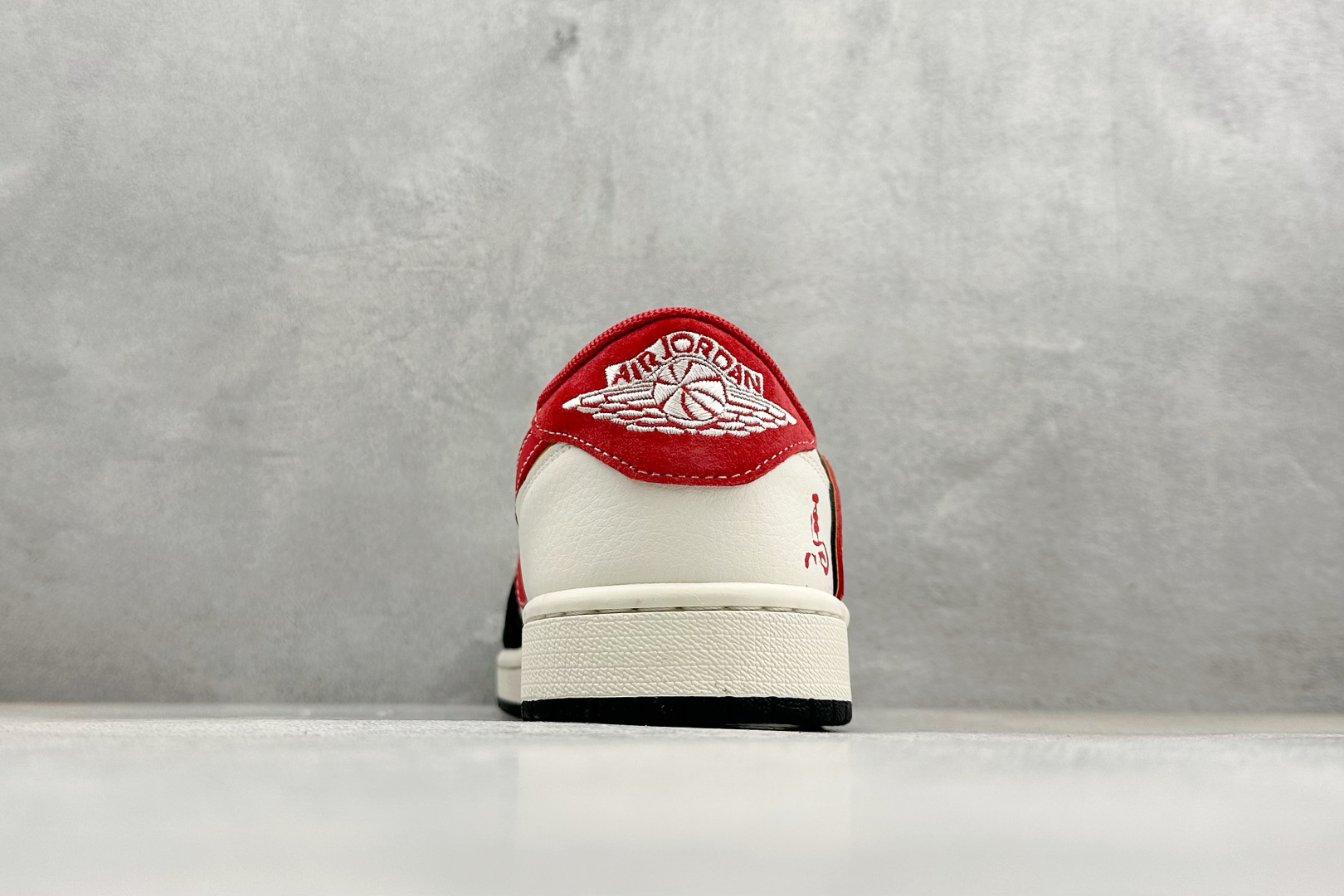 Air Jordan 1 Low AJ1 乔1 马年限定 高端定制 低帮倒钩复古篮球鞋 HG2026-025-Top High Quatity Cheap Sneakers Fashion Clothing Clothes Bags handbags Shoes of all Brand wholesale With The best Quality And Beautiful Price from China Factory Chinese suppliers wholesaler seller Air Jordan 1 Low AJ1 乔1 马年限定 高端定制 低帮倒钩复古篮球鞋 HG2026-025