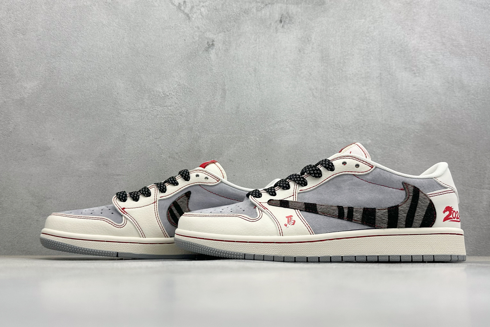 280 Air Jordan 1 Low AJ1 乔1 马年限定 高端定制 低帮倒钩复古篮球鞋 FF9989-012-Chinese UA Cheap High Quatity Brand Clothes Bags handbags Sneakers wholesale wholesaler seller from China Factory suppliers Fashion Clothing Shoes best Quality Beautiful Price 280 Air Jordan 1 Low AJ1 乔1 马年限定 高端定制 低帮倒钩复古篮球鞋 FF9989-012