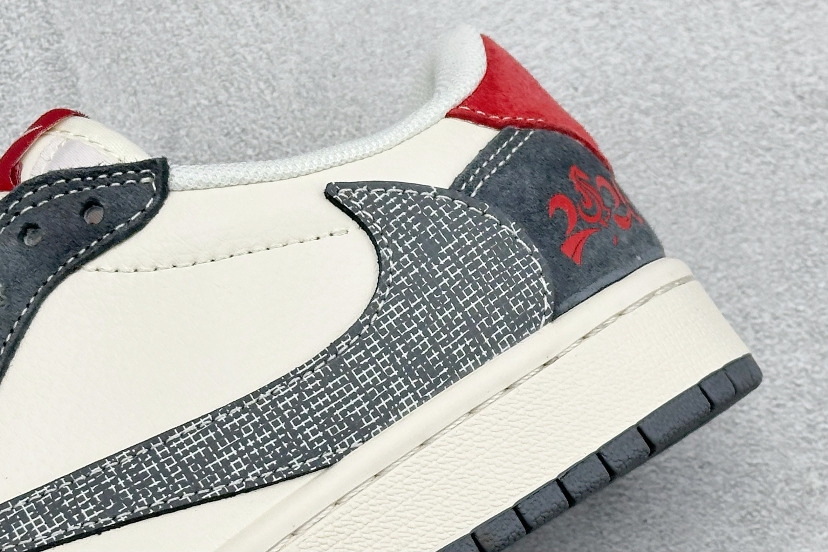 Air Jordan 1 Low AJ1 乔1 马年限定 高端定制 低帮倒钩复古篮球鞋 XT6998-161-Top High Quatity Cheap Sneakers Fashion Clothing Clothes Bags handbags Shoes of all Brand wholesale With The best Quality And Beautiful Price from China Factory Chinese suppliers wholesaler seller Air Jordan 1 Low AJ1 乔1 马年限定 高端定制 低帮倒钩复古篮球鞋 XT6998-161