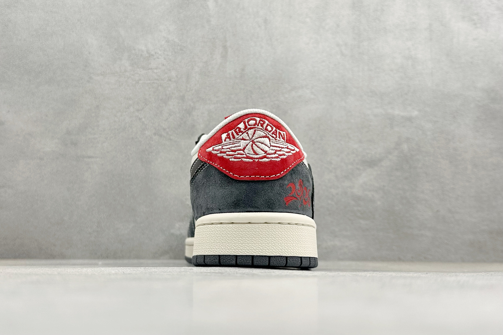 Air Jordan 1 Low AJ1 乔1 马年限定 高端定制 低帮倒钩复古篮球鞋 XT6998-161-Top High Quatity Cheap Sneakers Fashion Clothing Clothes Bags handbags Shoes of all Brand wholesale With The best Quality And Beautiful Price from China Factory Chinese suppliers wholesaler seller Air Jordan 1 Low AJ1 乔1 马年限定 高端定制 低帮倒钩复古篮球鞋 XT6998-161