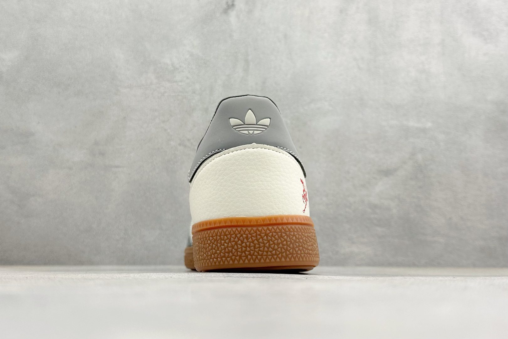 Adidas Handball Spezial 马年限定 麂皮阿迪经典复古休闲板鞋 ZH2605-Top High Quatity Cheap Sneakers Fashion Clothing Clothes Bags handbags Shoes of all Brand wholesale With The best Quality And Beautiful Price from China Factory Chinese suppliers wholesaler seller Adidas Handball Spezial 马年限定 麂皮阿迪经典复古休闲板鞋 ZH2605