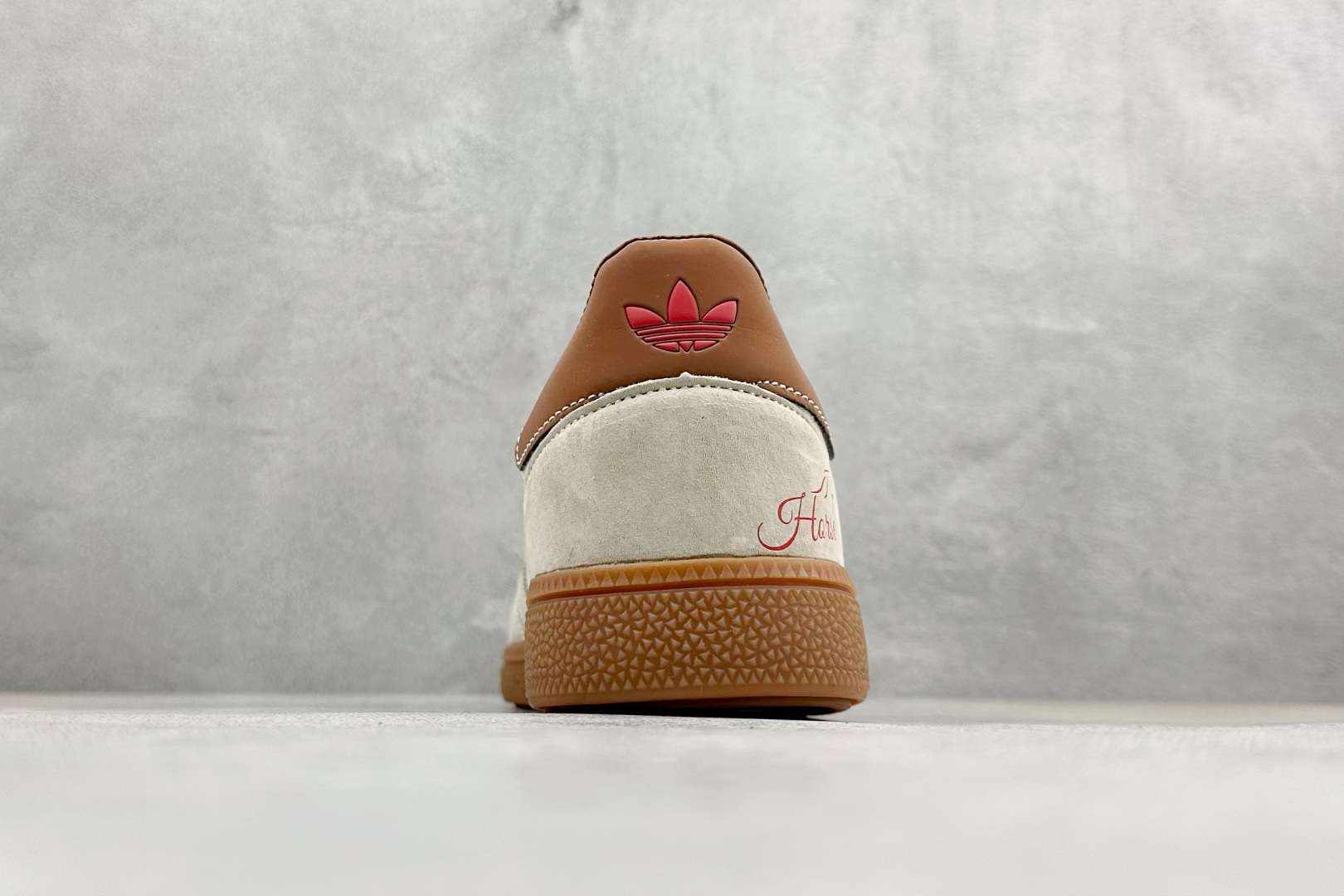 240 Adidas Handball Spezial 马年限定 麂皮阿迪经典复古休闲板鞋 JJ2617-Chinese UA Cheap High Quatity Brand Clothes Bags handbags Sneakers wholesale wholesaler seller from China Factory suppliers Fashion Clothing Shoes best Quality Beautiful Price 240 Adidas Handball Spezial 马年限定 麂皮阿迪经典复古休闲板鞋 JJ2617
