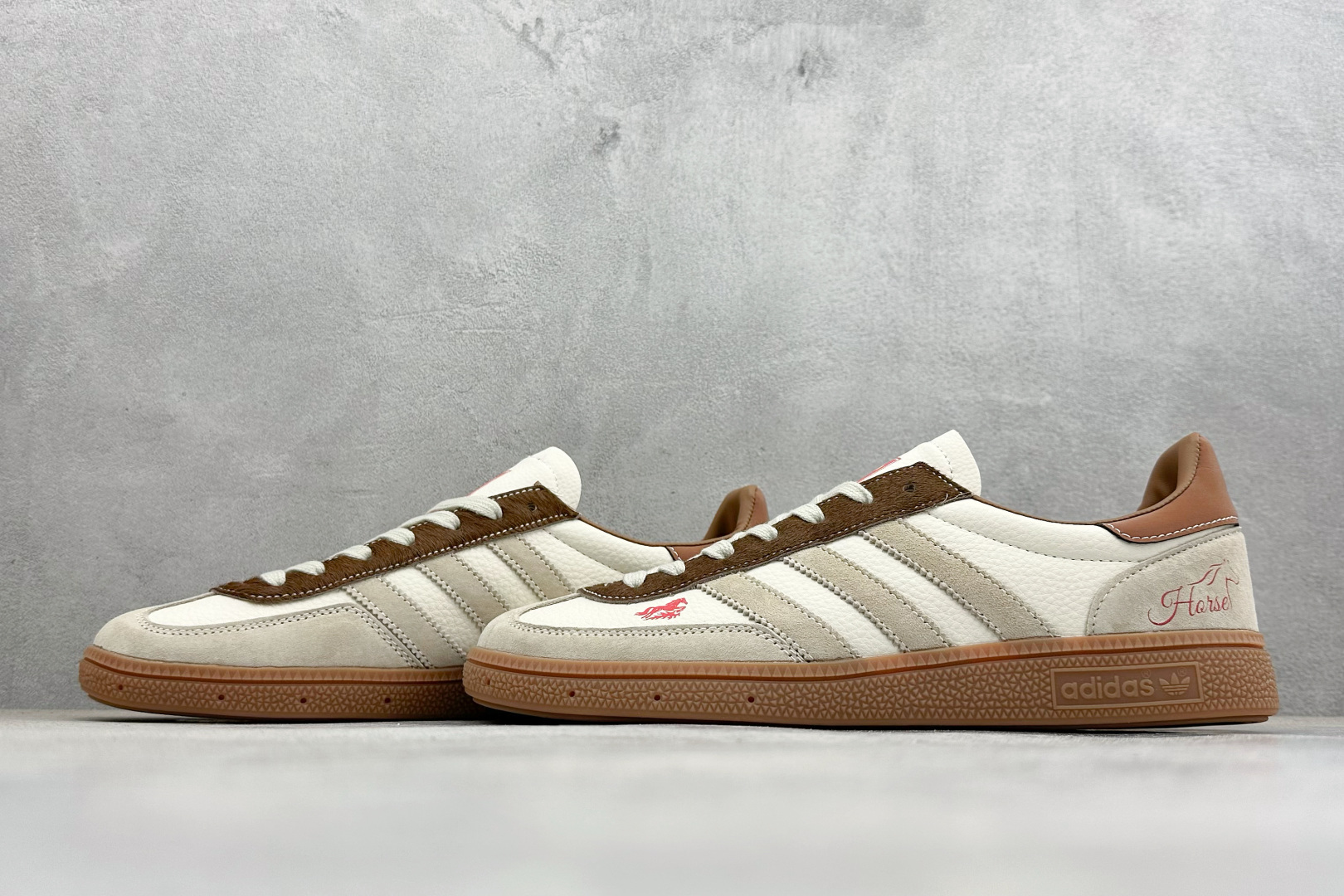 240 Adidas Handball Spezial 马年限定 麂皮阿迪经典复古休闲板鞋 JJ2617-Chinese UA Cheap High Quatity Brand Clothes Bags handbags Sneakers wholesale wholesaler seller from China Factory suppliers Fashion Clothing Shoes best Quality Beautiful Price 240 Adidas Handball Spezial 马年限定 麂皮阿迪经典复古休闲板鞋 JJ2617