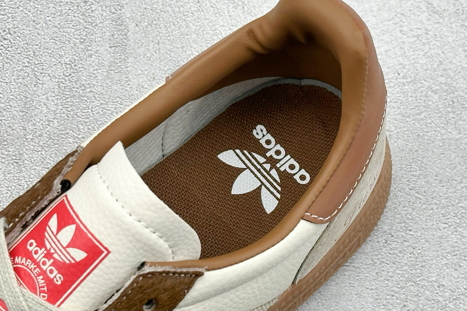 240 Adidas Handball Spezial 马年限定 麂皮阿迪经典复古休闲板鞋 JJ2617-Chinese UA Cheap High Quatity Brand Clothes Bags handbags Sneakers wholesale wholesaler seller from China Factory suppliers Fashion Clothing Shoes best Quality Beautiful Price 240 Adidas Handball Spezial 马年限定 麂皮阿迪经典复古休闲板鞋 JJ2617