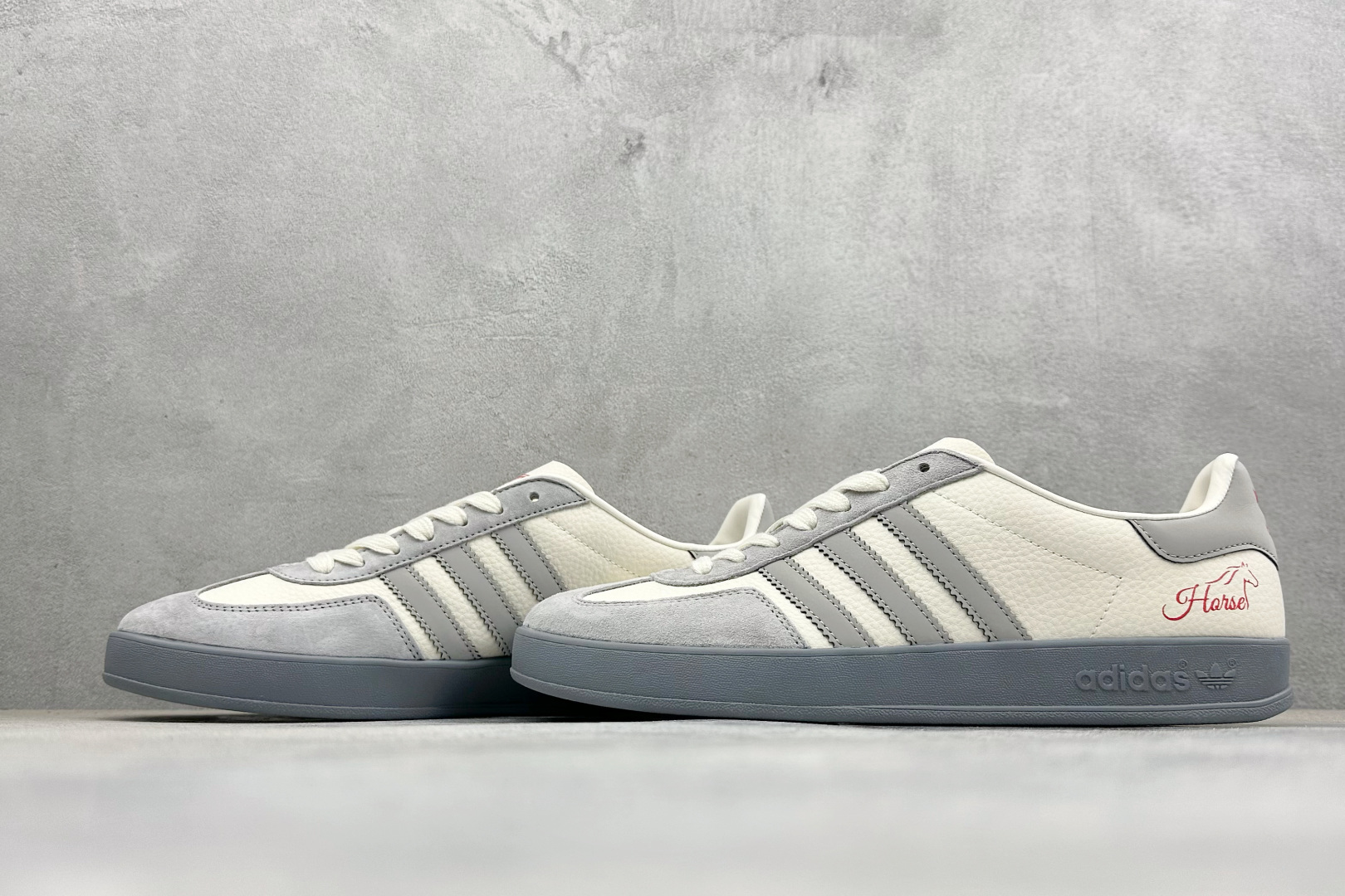 240 Adidas Originals Gazelle Indoor 马年限定 ‘DIY‘定制 桑巴果冻休闲百搭低帮板鞋 ZH2598-Chinese UA Cheap High Quatity Brand Clothes Bags handbags Sneakers wholesale wholesaler seller from China Factory suppliers Fashion Clothing Shoes best Quality Beautiful Price 240 Adidas Originals Gazelle Indoor 马年限定 ‘DIY‘定制 桑巴果冻休闲百搭低帮板鞋 ZH2598
