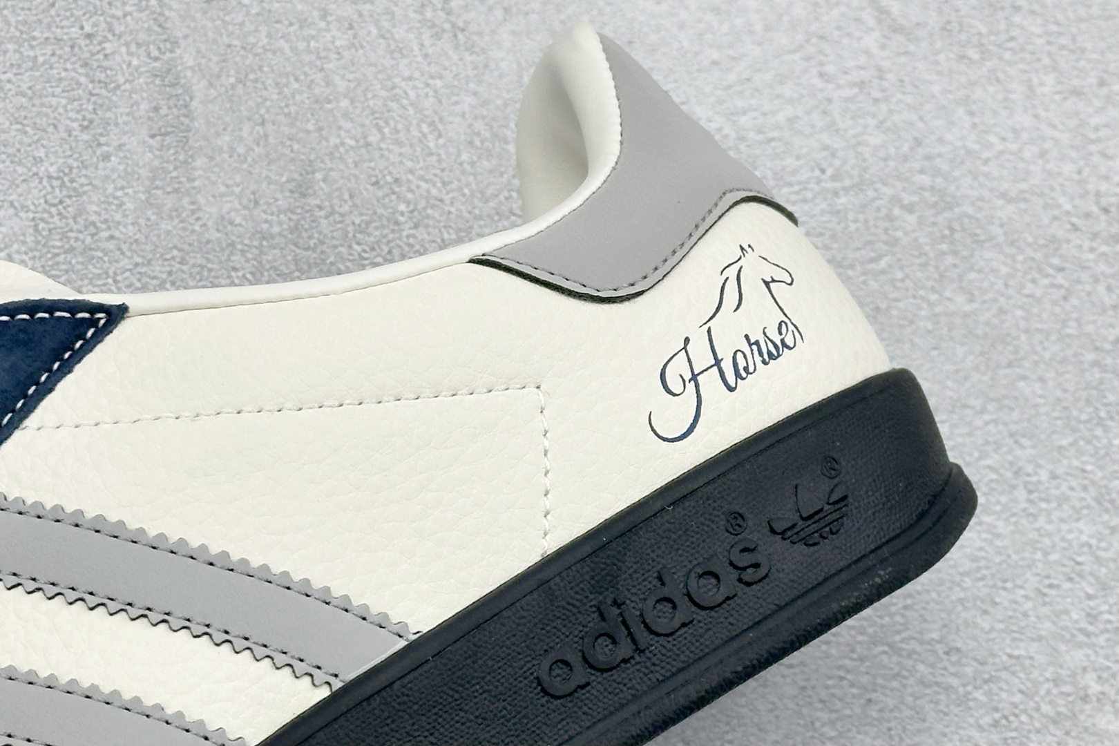 240 Adidas Originals Gazelle Indoor 马年限定 ‘DIY‘定制 桑巴果冻休闲百搭低帮板鞋 ZH2602-Chinese UA Cheap High Quatity Brand Clothes Bags handbags Sneakers wholesale wholesaler seller from China Factory suppliers Fashion Clothing Shoes best Quality Beautiful Price 240 Adidas Originals Gazelle Indoor 马年限定 ‘DIY‘定制 桑巴果冻休闲百搭低帮板鞋 ZH2602
