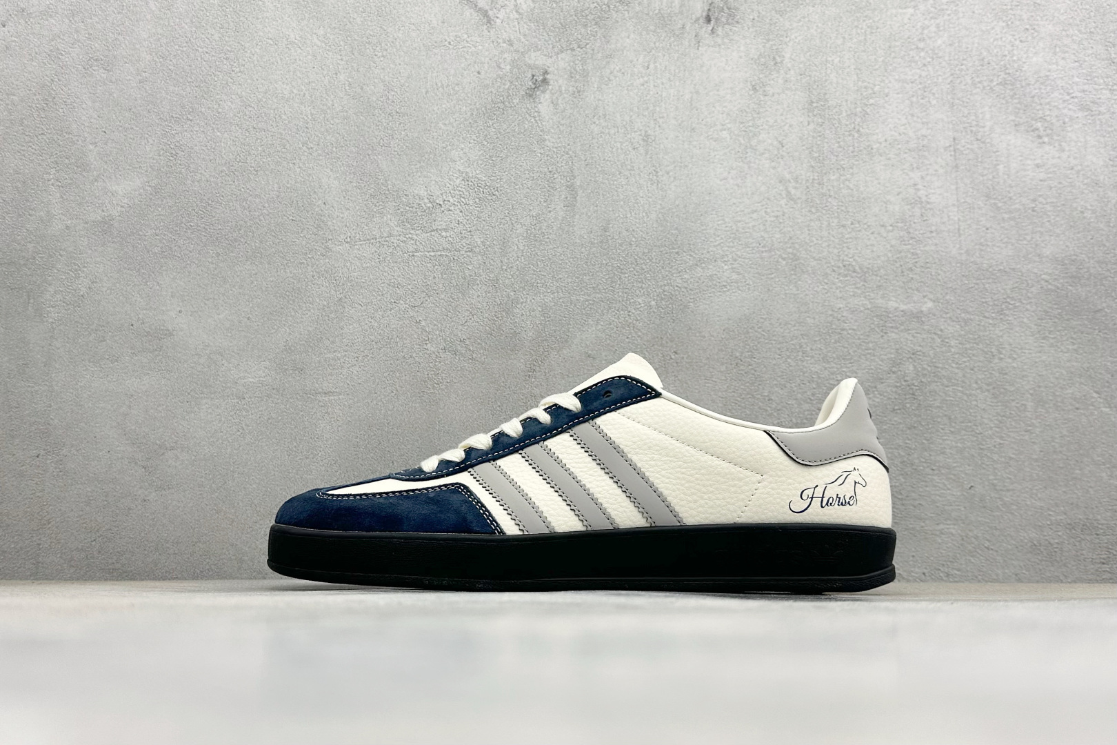 240 Adidas Originals Gazelle Indoor 马年限定 ‘DIY‘定制 桑巴果冻休闲百搭低帮板鞋 ZH2602-Chinese UA Cheap High Quatity Brand Clothes Bags handbags Sneakers wholesale wholesaler seller from China Factory suppliers Fashion Clothing Shoes best Quality Beautiful Price 240 Adidas Originals Gazelle Indoor 马年限定 ‘DIY‘定制 桑巴果冻休闲百搭低帮板鞋 ZH2602