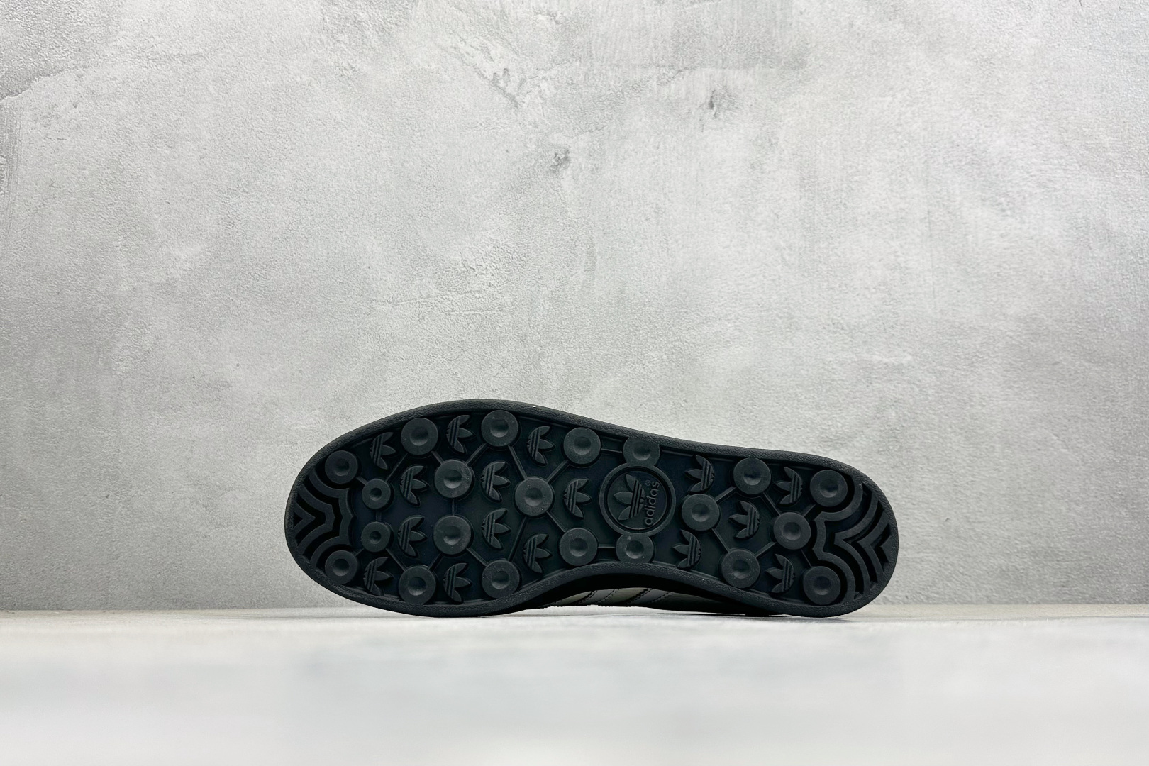 240 Adidas Originals Gazelle Indoor 马年限定 ‘DIY‘定制 桑巴果冻休闲百搭低帮板鞋 ZH2602-Chinese UA Cheap High Quatity Brand Clothes Bags handbags Sneakers wholesale wholesaler seller from China Factory suppliers Fashion Clothing Shoes best Quality Beautiful Price 240 Adidas Originals Gazelle Indoor 马年限定 ‘DIY‘定制 桑巴果冻休闲百搭低帮板鞋 ZH2602