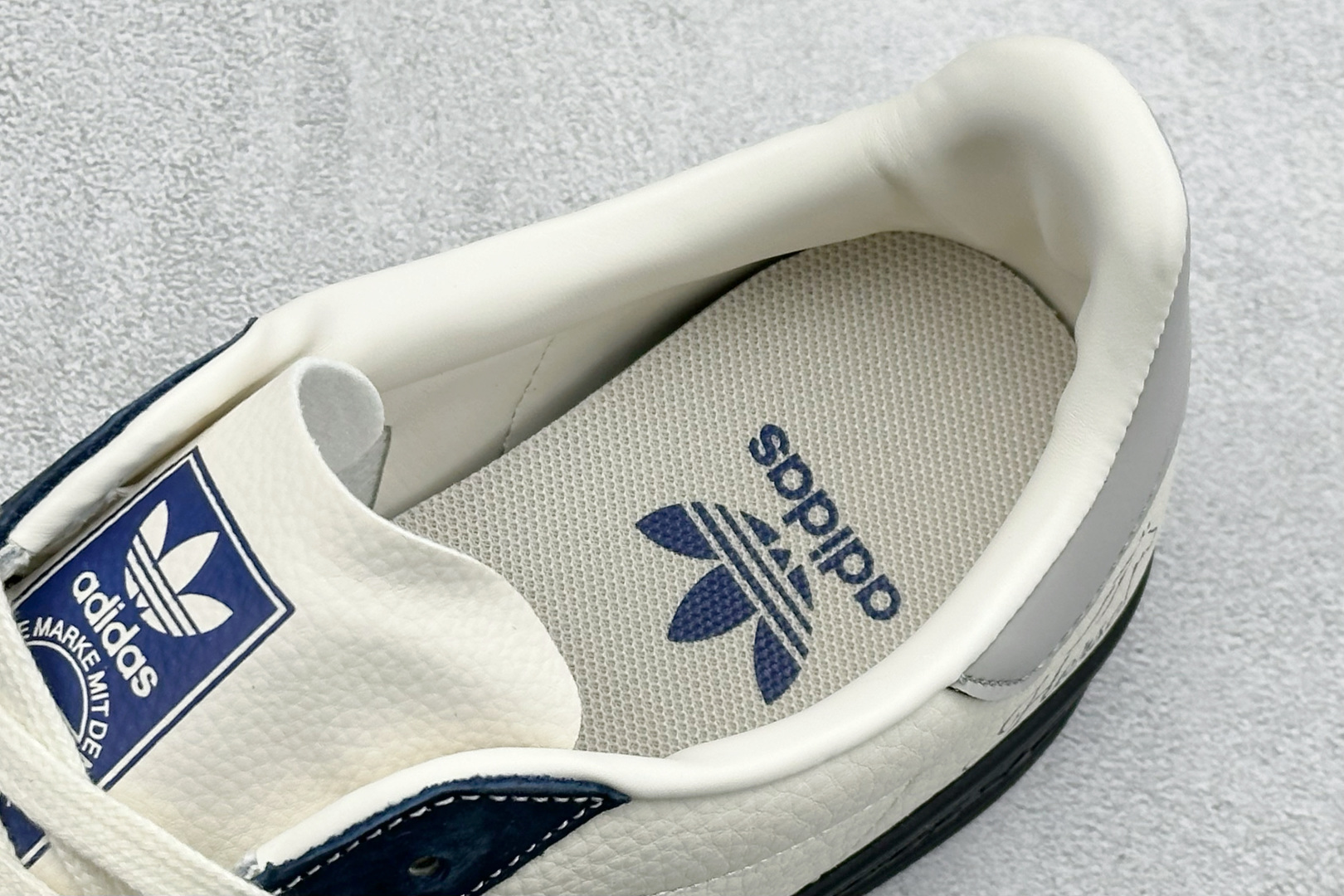 240 Adidas Originals Gazelle Indoor 马年限定 ‘DIY‘定制 桑巴果冻休闲百搭低帮板鞋 ZH2602-Chinese UA Cheap High Quatity Brand Clothes Bags handbags Sneakers wholesale wholesaler seller from China Factory suppliers Fashion Clothing Shoes best Quality Beautiful Price 240 Adidas Originals Gazelle Indoor 马年限定 ‘DIY‘定制 桑巴果冻休闲百搭低帮板鞋 ZH2602