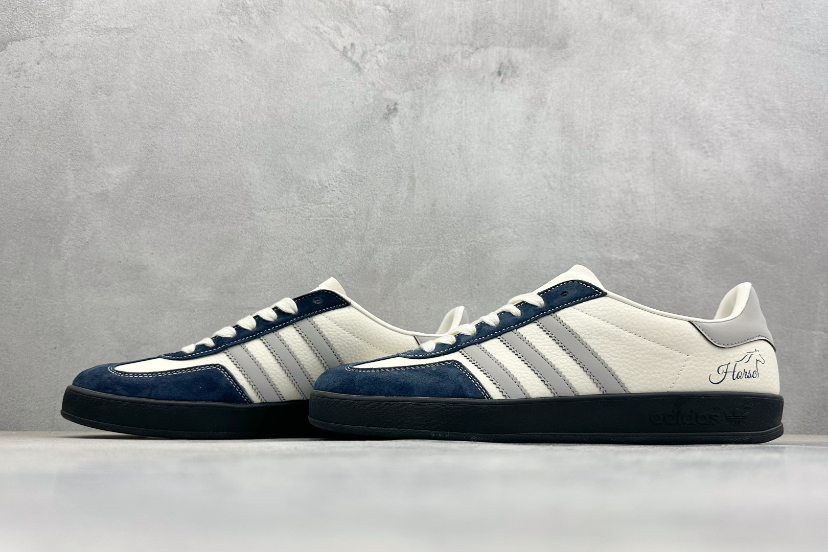 240 Adidas Originals Gazelle Indoor 马年限定 ‘DIY‘定制 桑巴果冻休闲百搭低帮板鞋 ZH2602-Chinese UA Cheap High Quatity Brand Clothes Bags handbags Sneakers wholesale wholesaler seller from China Factory suppliers Fashion Clothing Shoes best Quality Beautiful Price 240 Adidas Originals Gazelle Indoor 马年限定 ‘DIY‘定制 桑巴果冻休闲百搭低帮板鞋 ZH2602