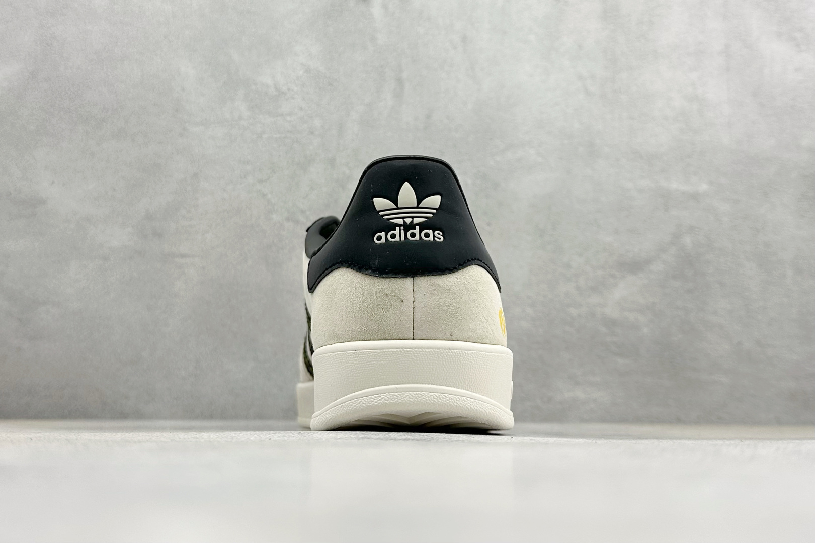 Adidas Originals Gazelle Indoor 马年限定 ‘DIY‘定制 桑巴果冻休闲百搭低帮板鞋 LX0901