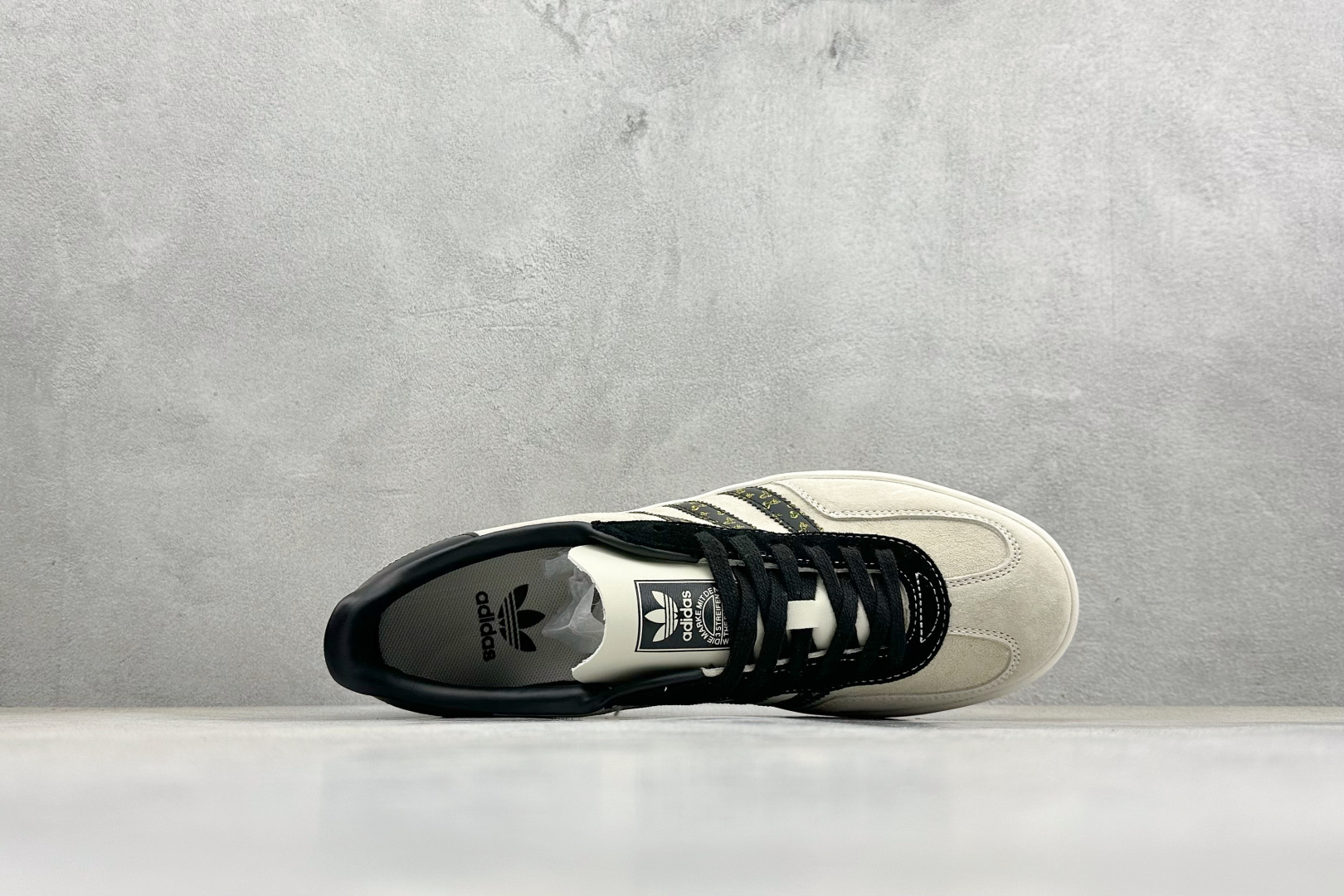 Adidas Originals Gazelle Indoor 马年限定 ‘DIY‘定制 桑巴果冻休闲百搭低帮板鞋 LX0901