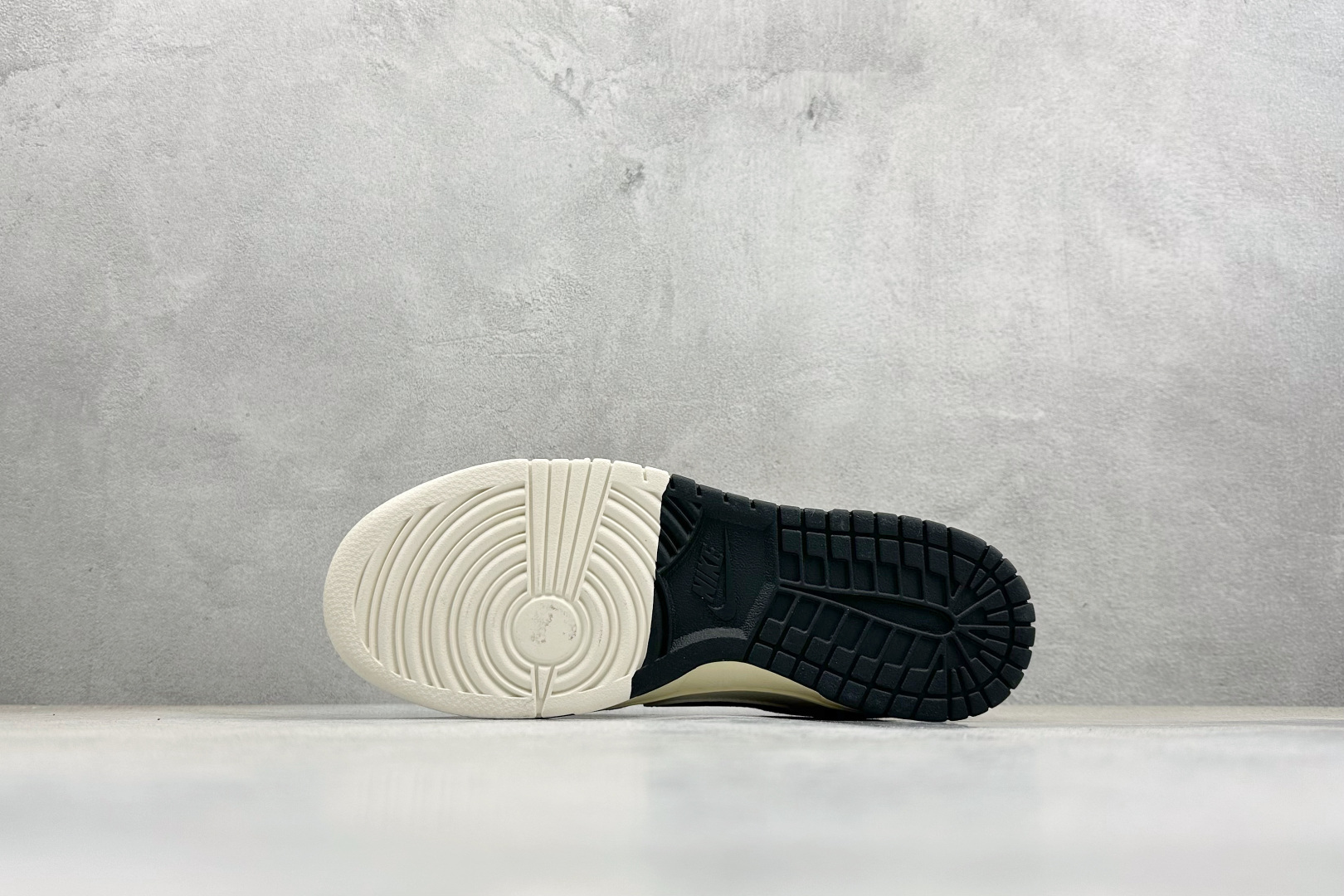 Nike Dunk Low Retro 2026马年限定 周年高端定制 低帮休闲板鞋 HT5088-651-Top High Quatity Cheap Sneakers Fashion Clothing Clothes Bags handbags Shoes of all Brand wholesale With The best Quality And Beautiful Price from China Factory Chinese suppliers wholesaler seller Nike Dunk Low Retro 2026马年限定 周年高端定制 低帮休闲板鞋 HT5088-651