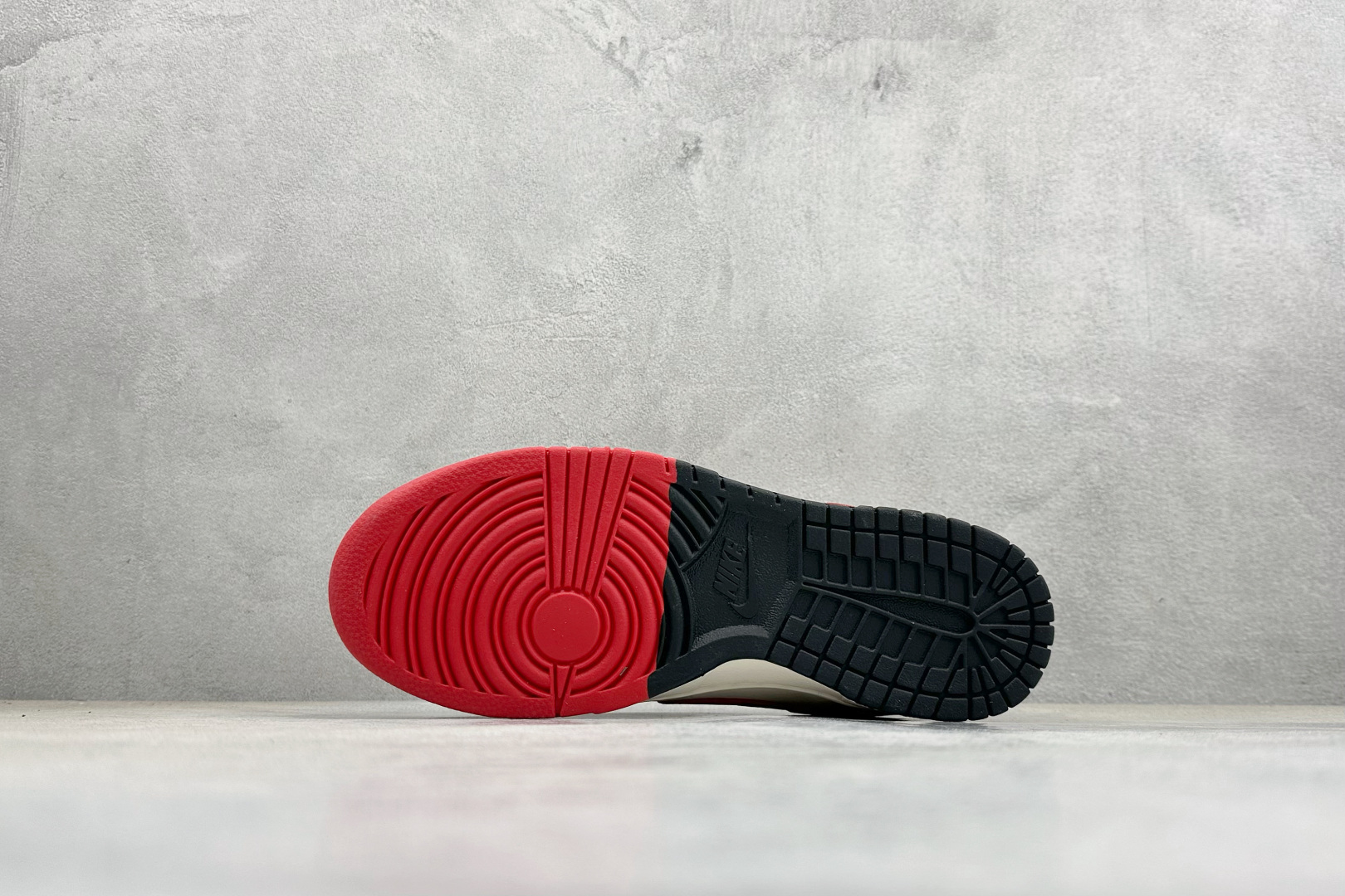 Nike Dunk Low Retro 马年限定 周年高端定制 低帮休闲板鞋 HT5088-657-Top High Quatity Cheap Sneakers Fashion Clothing Clothes Bags handbags Shoes of all Brand wholesale With The best Quality And Beautiful Price from China Factory Chinese suppliers wholesaler seller Nike Dunk Low Retro 马年限定 周年高端定制 低帮休闲板鞋 HT5088-657