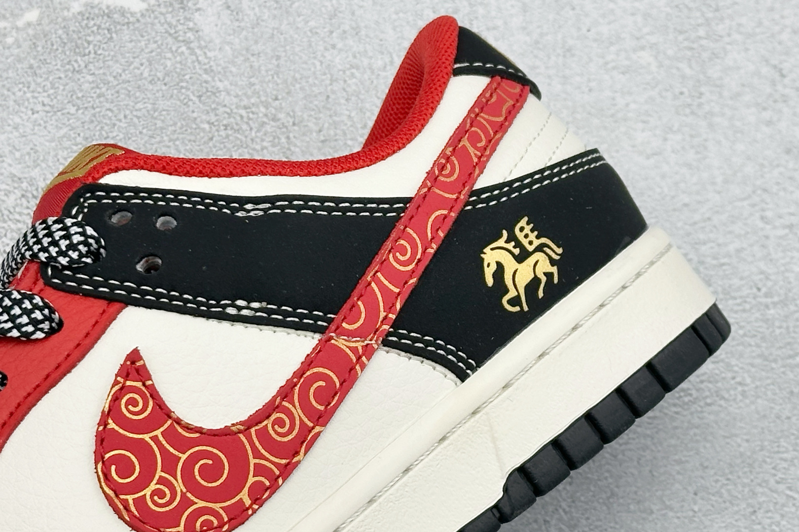 Nike Dunk Low Retro 马年限定 周年高端定制 低帮休闲板鞋 HT5088-657-Top High Quatity Cheap Sneakers Fashion Clothing Clothes Bags handbags Shoes of all Brand wholesale With The best Quality And Beautiful Price from China Factory Chinese suppliers wholesaler seller Nike Dunk Low Retro 马年限定 周年高端定制 低帮休闲板鞋 HT5088-657