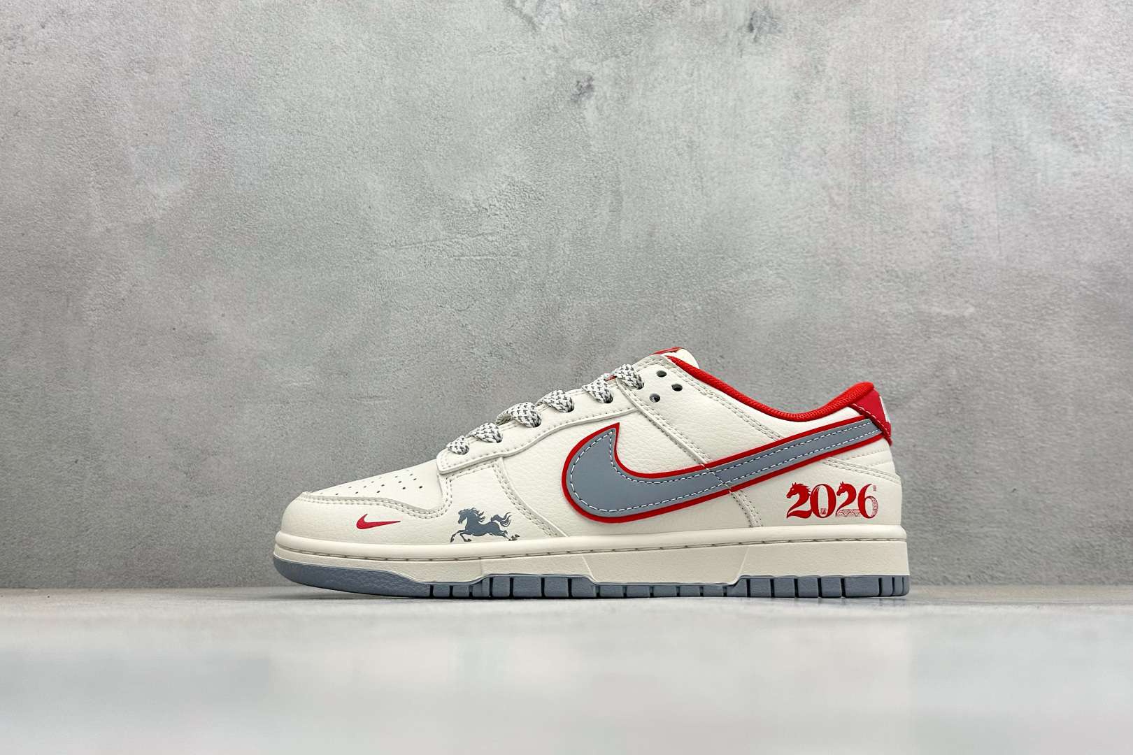 260 Nike Dunk Low Retro 2026马年限定 周年高端定制 低帮休闲板鞋 CX5050-Y76-Chinese UA Cheap High Quatity Brand Clothes Bags handbags Sneakers wholesale wholesaler seller from China Factory suppliers Fashion Clothing Shoes best Quality Beautiful Price 260 Nike Dunk Low Retro 2026马年限定 周年高端定制 低帮休闲板鞋 CX5050-Y76