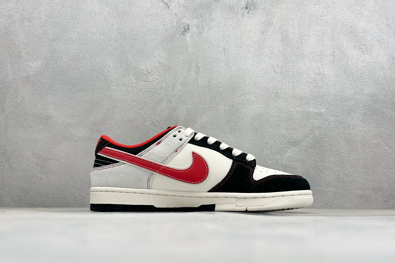Nike Dunk Low Retro 马年限定 周年高端定制 低帮休闲板鞋 CX5050-Y78-Top High Quatity Cheap Sneakers Fashion Clothing Clothes Bags handbags Shoes of all Brand wholesale With The best Quality And Beautiful Price from China Factory Chinese suppliers wholesaler seller Nike Dunk Low Retro 马年限定 周年高端定制 低帮休闲板鞋 CX5050-Y78