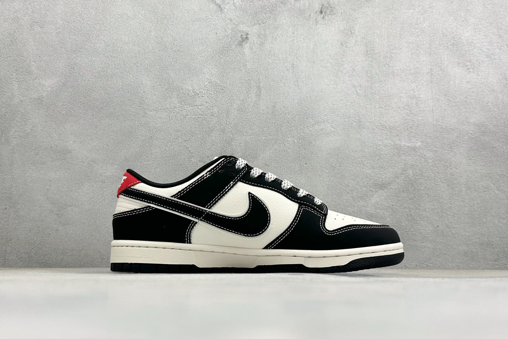 Nike Dunk Low Retro 2026马年限定 周年高端定制 低帮休闲板鞋 CX5050-Y77-Top High Quatity Cheap Sneakers Fashion Clothing Clothes Bags handbags Shoes of all Brand wholesale With The best Quality And Beautiful Price from China Factory Chinese suppliers wholesaler seller Nike Dunk Low Retro 2026马年限定 周年高端定制 低帮休闲板鞋 CX5050-Y77