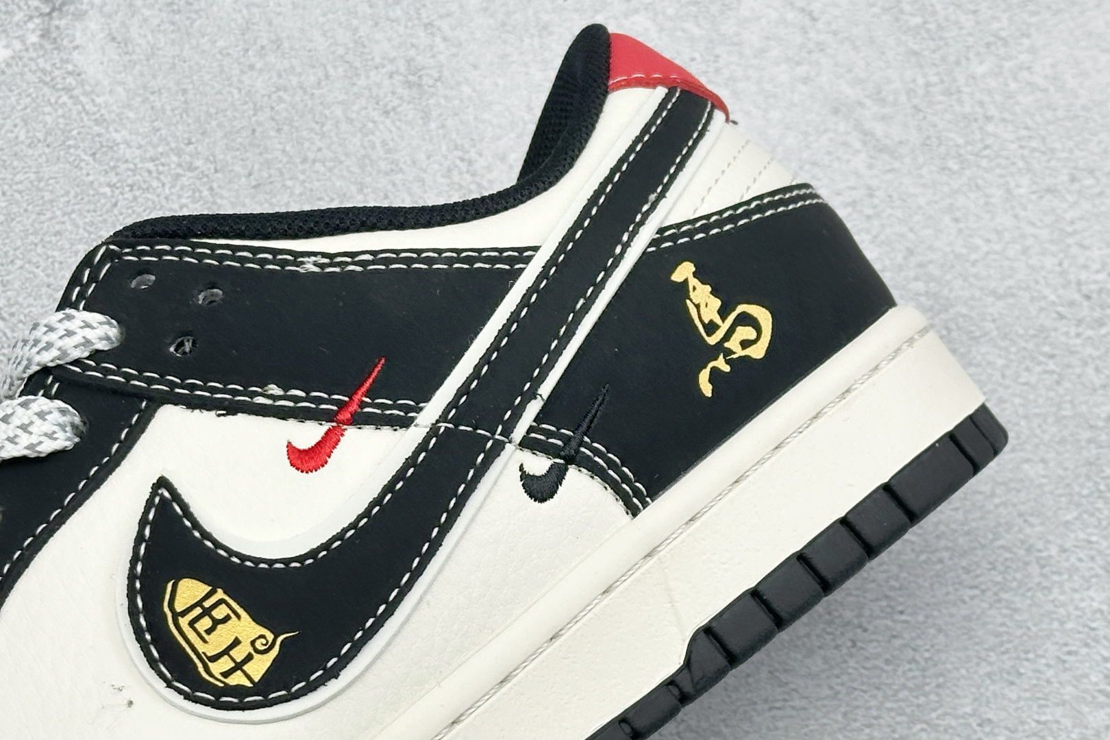 Nike Dunk Low Retro 2026马年限定 周年高端定制 低帮休闲板鞋 CX5050-Y77-Top High Quatity Cheap Sneakers Fashion Clothing Clothes Bags handbags Shoes of all Brand wholesale With The best Quality And Beautiful Price from China Factory Chinese suppliers wholesaler seller Nike Dunk Low Retro 2026马年限定 周年高端定制 低帮休闲板鞋 CX5050-Y77