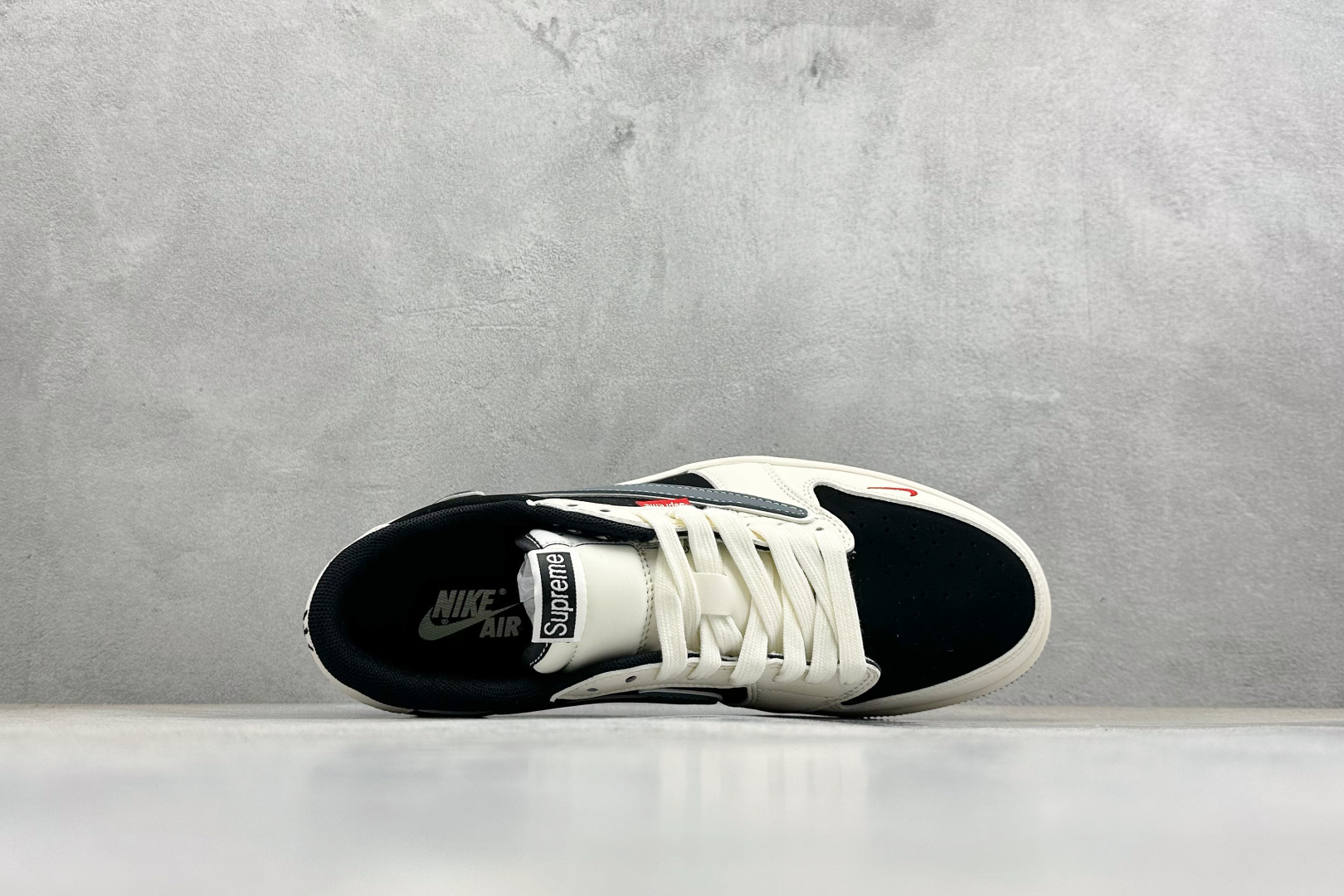 Air Jordan 1 Low AJ1 乔1 2026马年限定 高端定制 低帮倒钩复古篮球鞋 JP2026-158-Top High Quatity Cheap Sneakers Fashion Clothing Clothes Bags handbags Shoes of all Brand wholesale With The best Quality And Beautiful Price from China Factory Chinese suppliers wholesaler seller Air Jordan 1 Low AJ1 乔1 2026马年限定 高端定制 低帮倒钩复古篮球鞋 JP2026-158