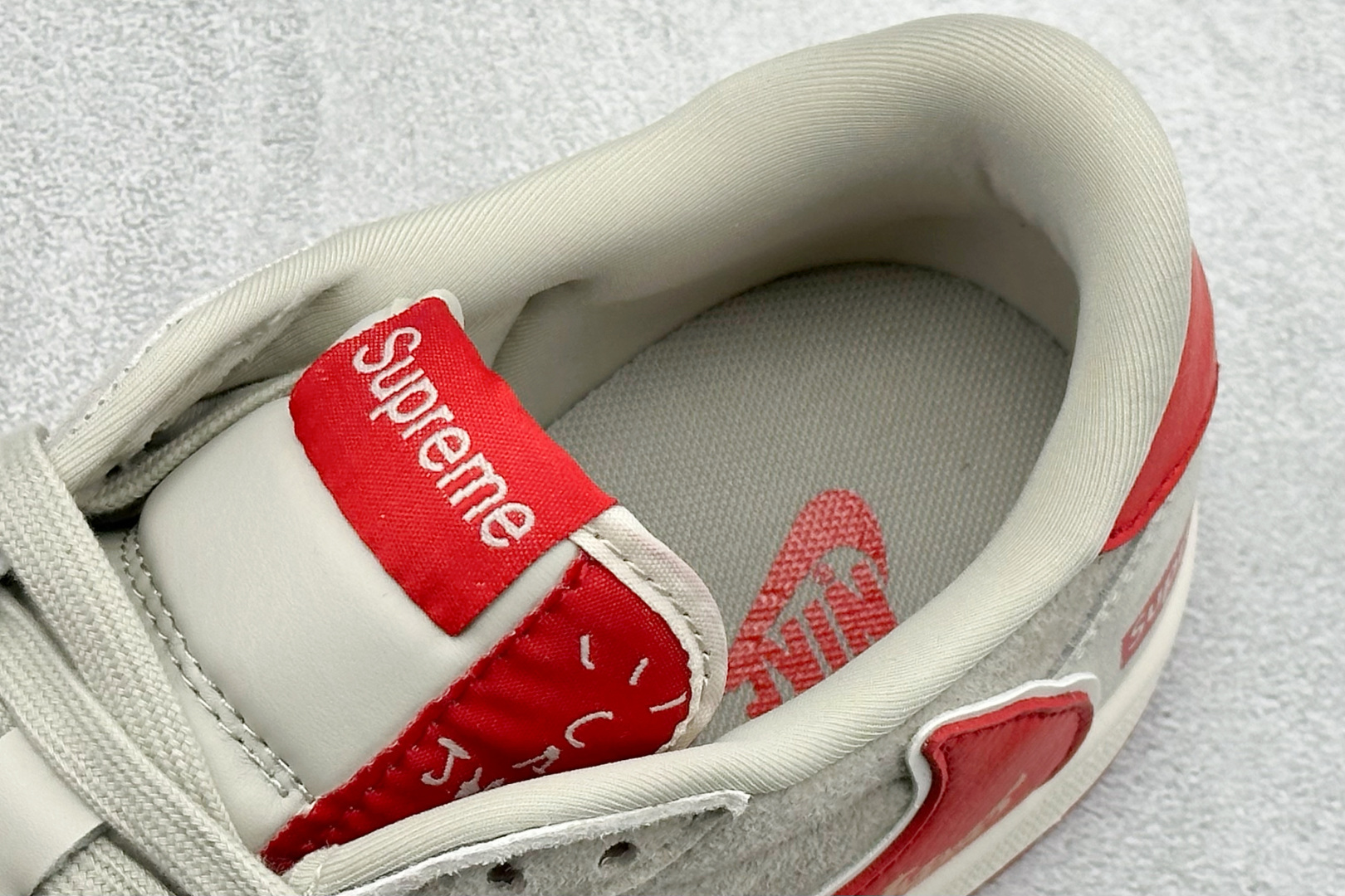 Air Jordan 1 Low AJ1 乔1 马年限定 高端定制 低帮倒钩复古篮球鞋 HG2026-017